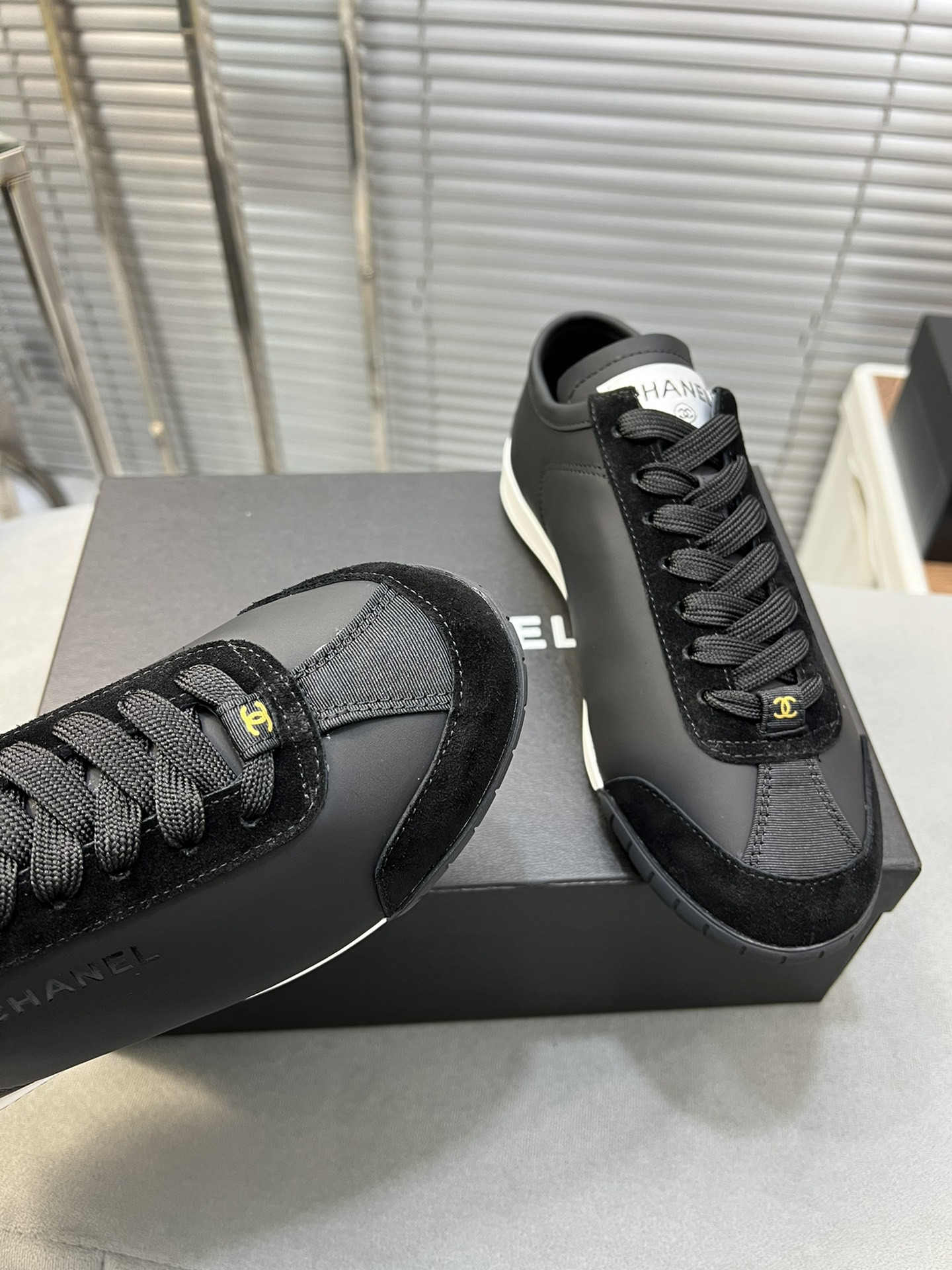 UA Ch*el SNEAKERS Calfskin & Suede Calfskin Black