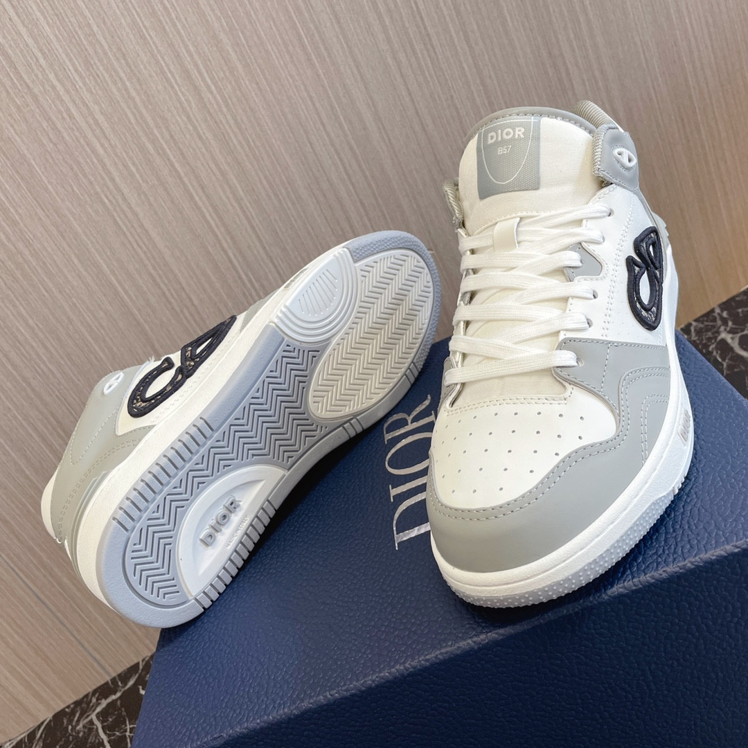 UA D*0r B57 Mid-Top Sneaker Gray and White