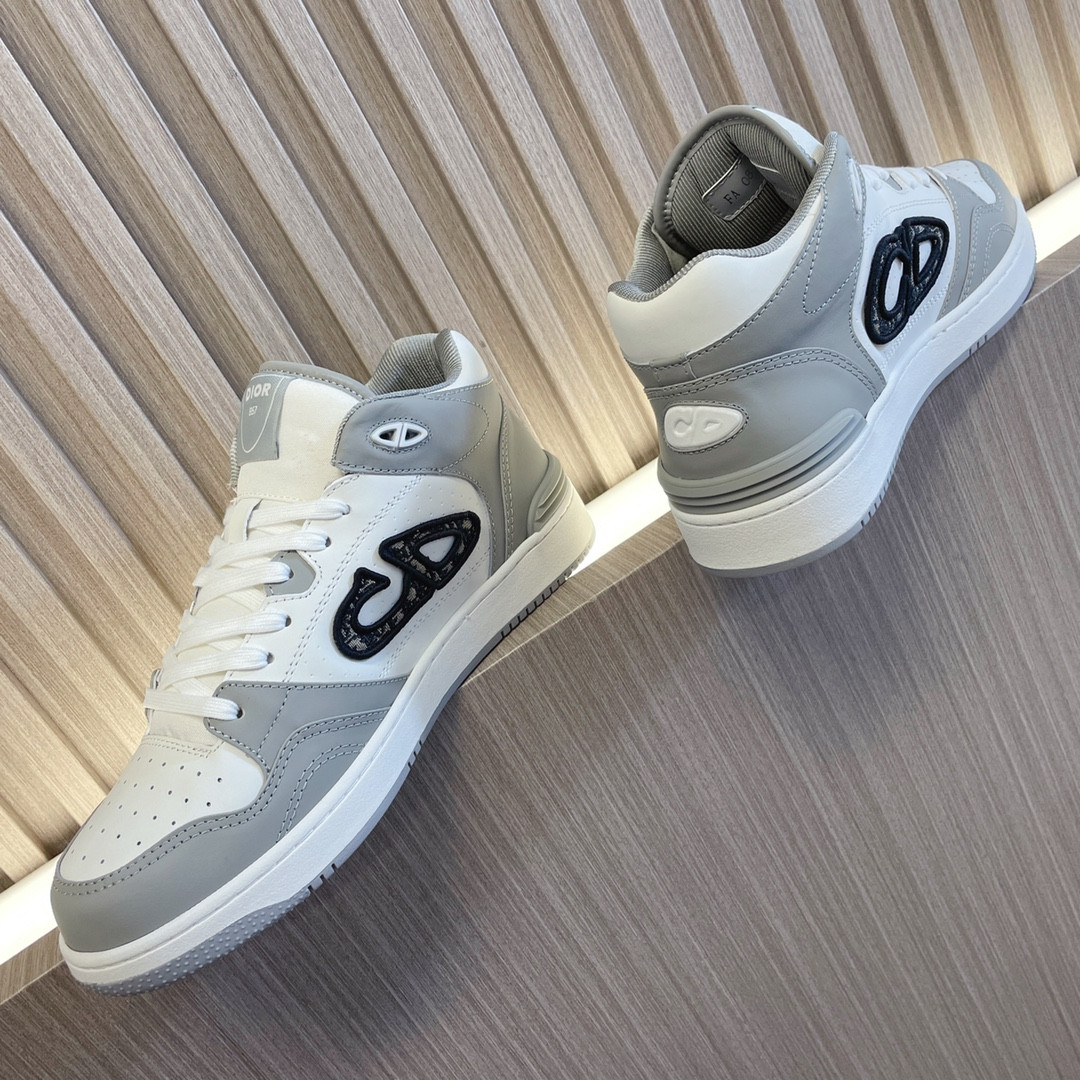 UA D*0r B57 Mid-Top Sneaker Gray and White