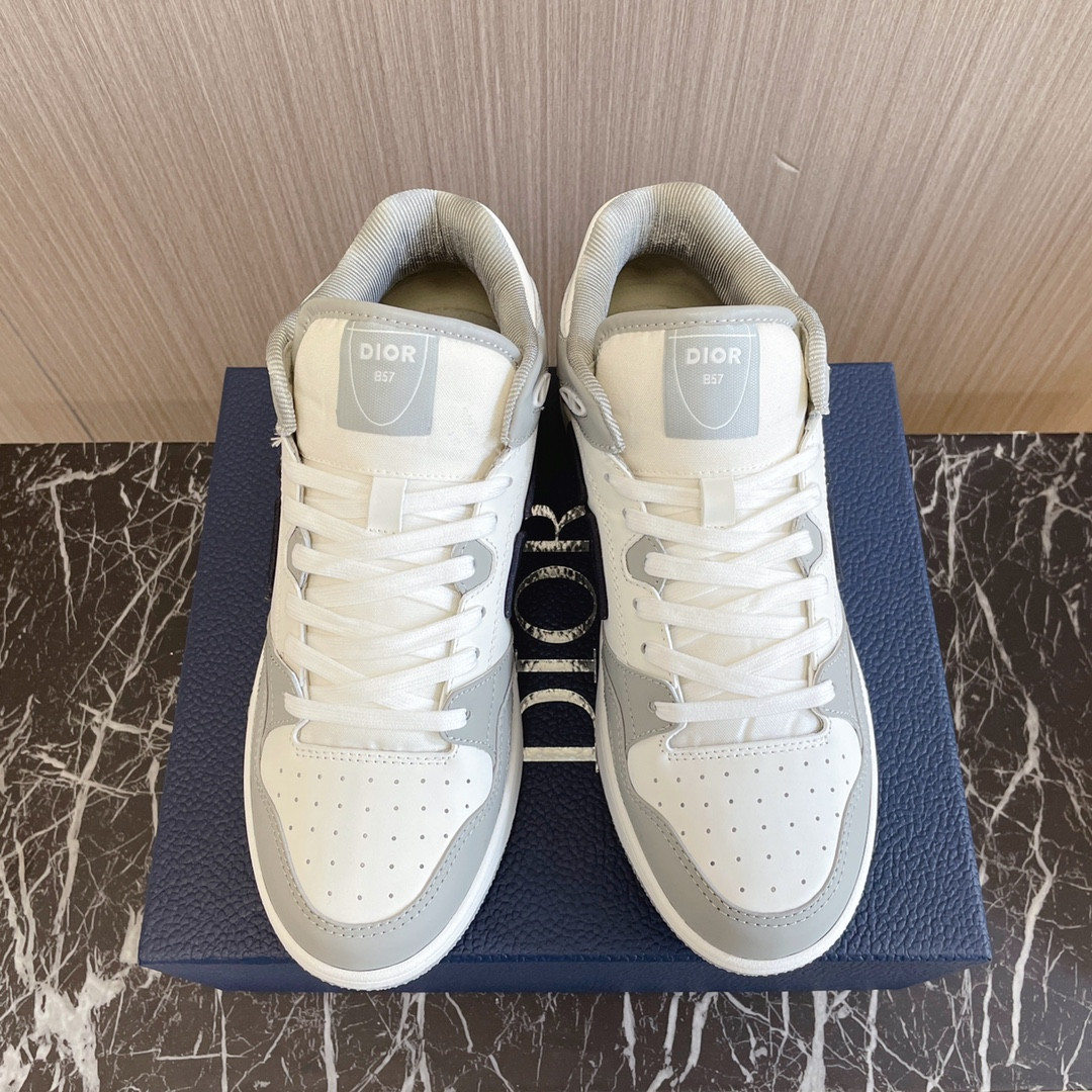 UA D*0r B57 Mid-Top Sneaker Gray and White