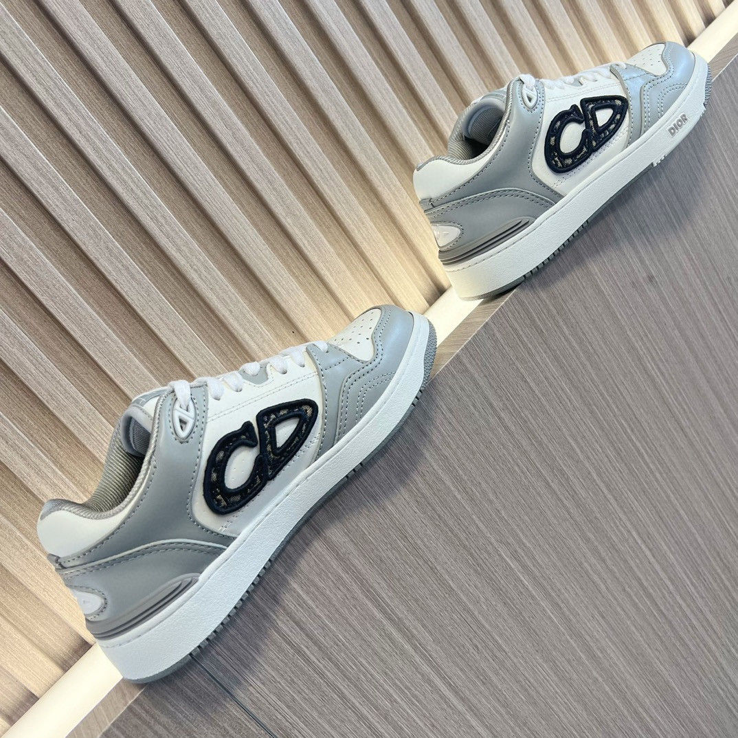 UA D*0r B57 Low-Top Sneaker Gray and White