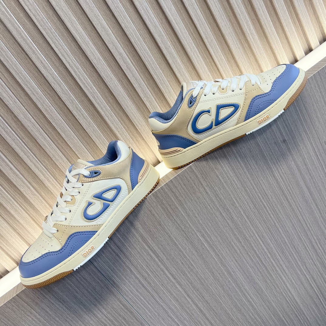 UA D*0r B57 Low-Top Sneaker