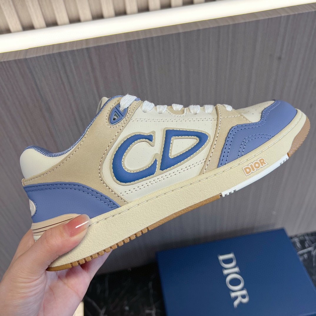 UA D*0r B57 Low-Top Sneaker