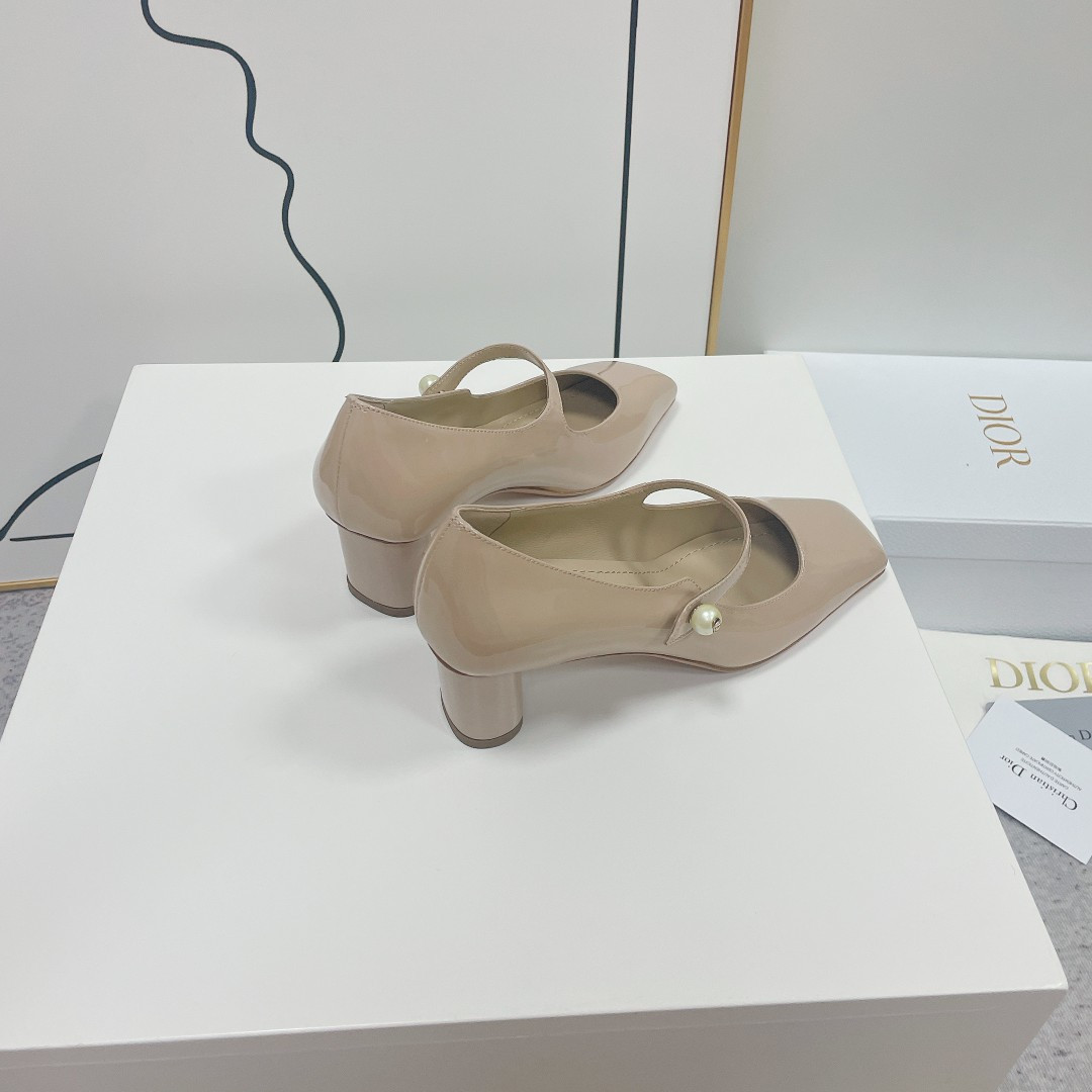 UA Jolie D*0r Pump