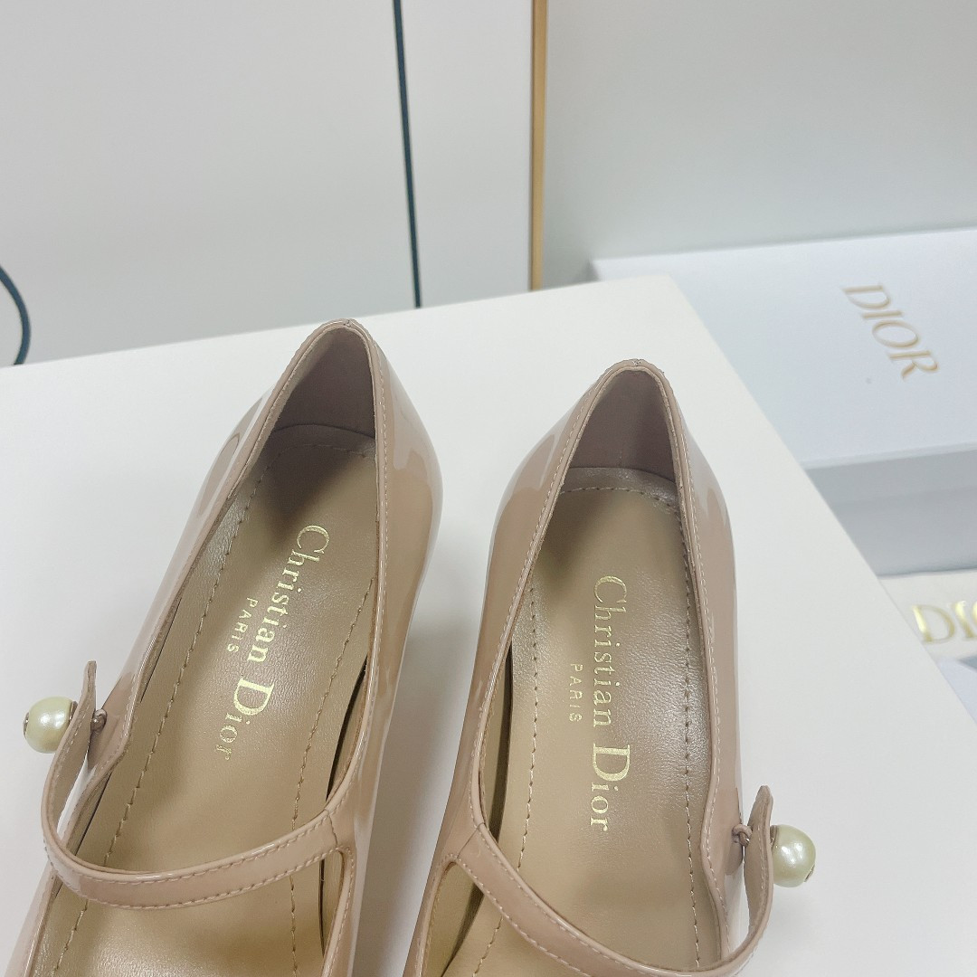 UA Jolie D*0r Pump