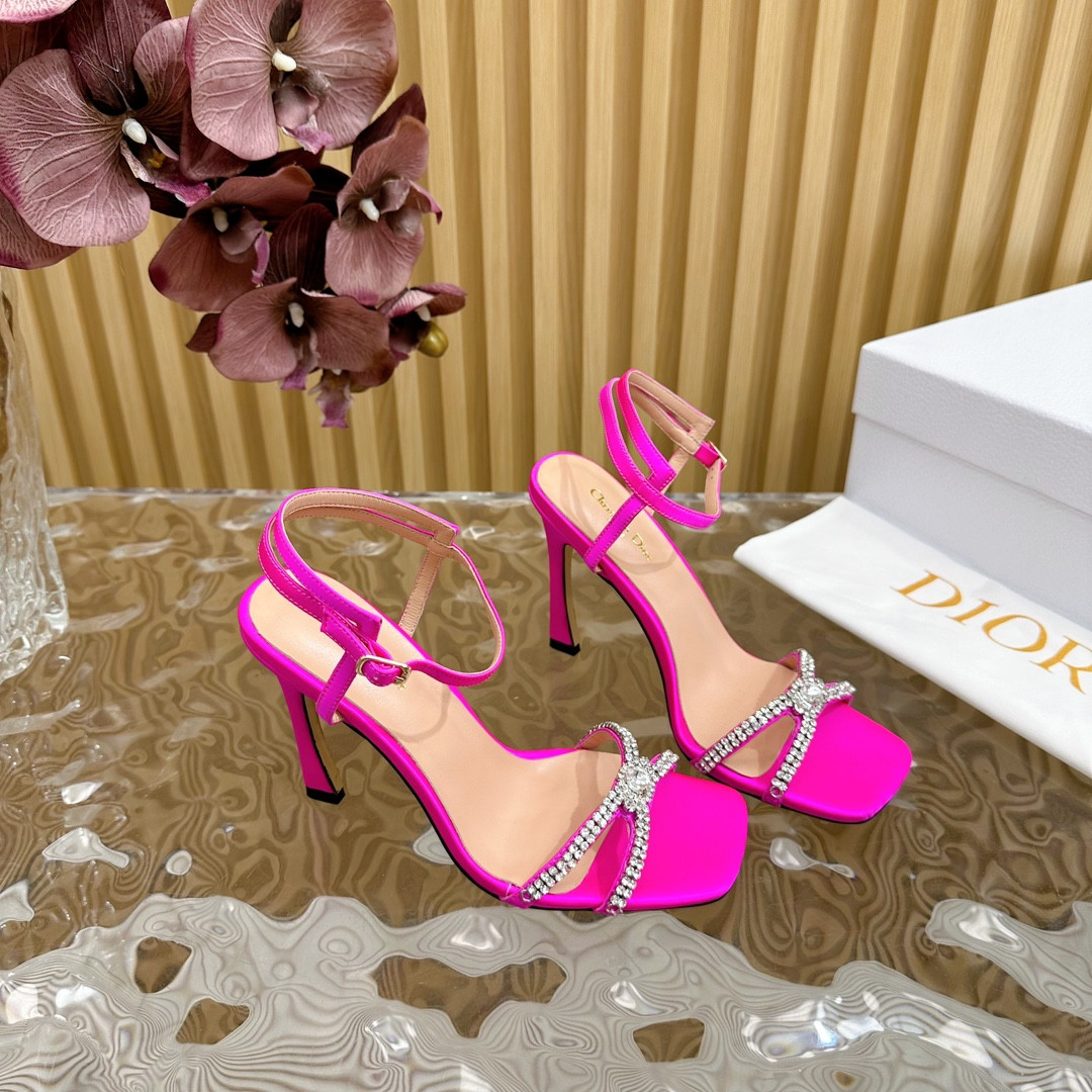 UA D*0r Slingback Pump
