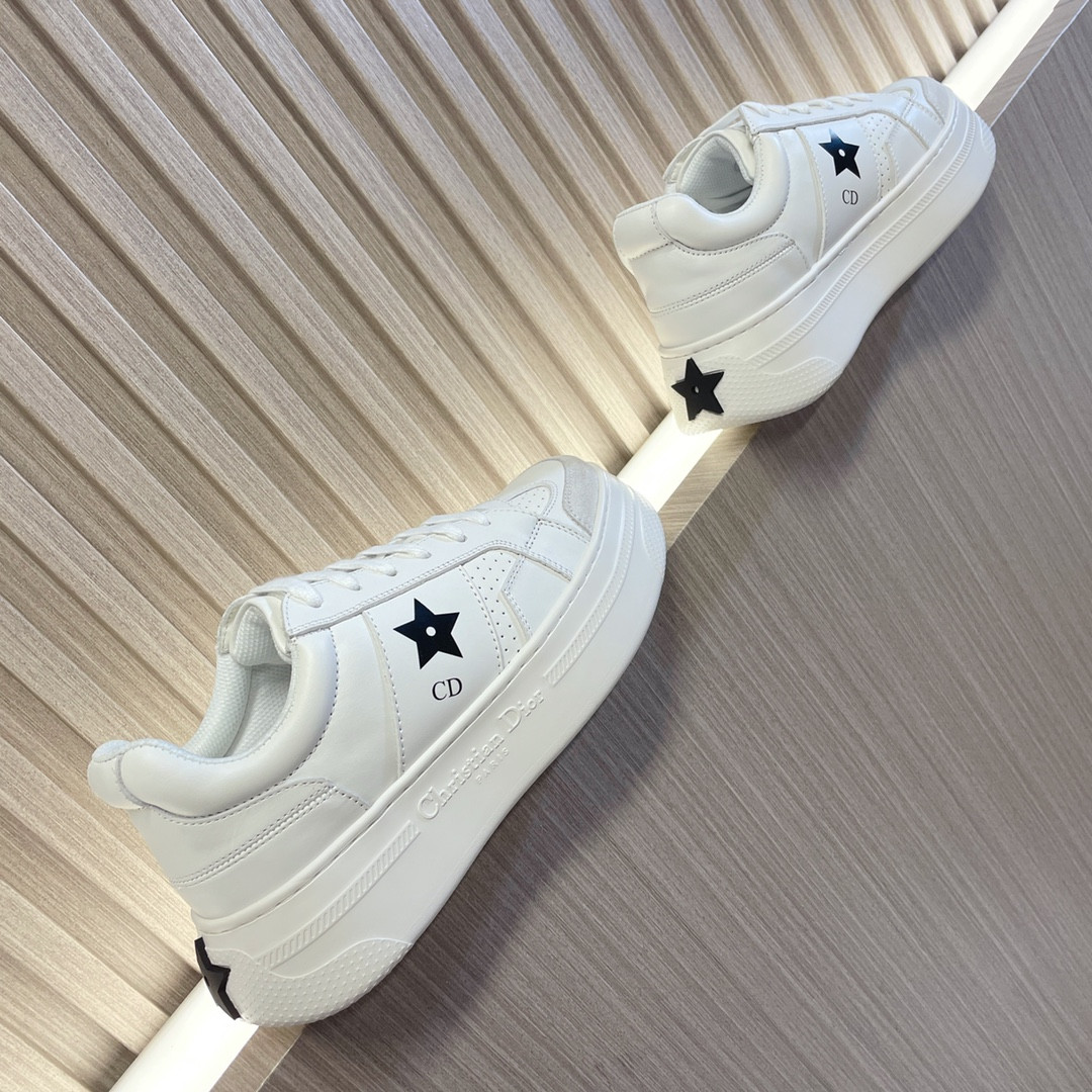 UA D*0r Star Platform Sneaker