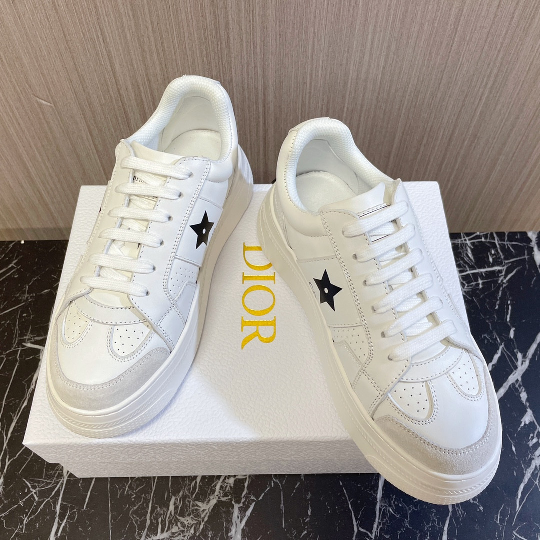 UA D*0r Star Platform Sneaker