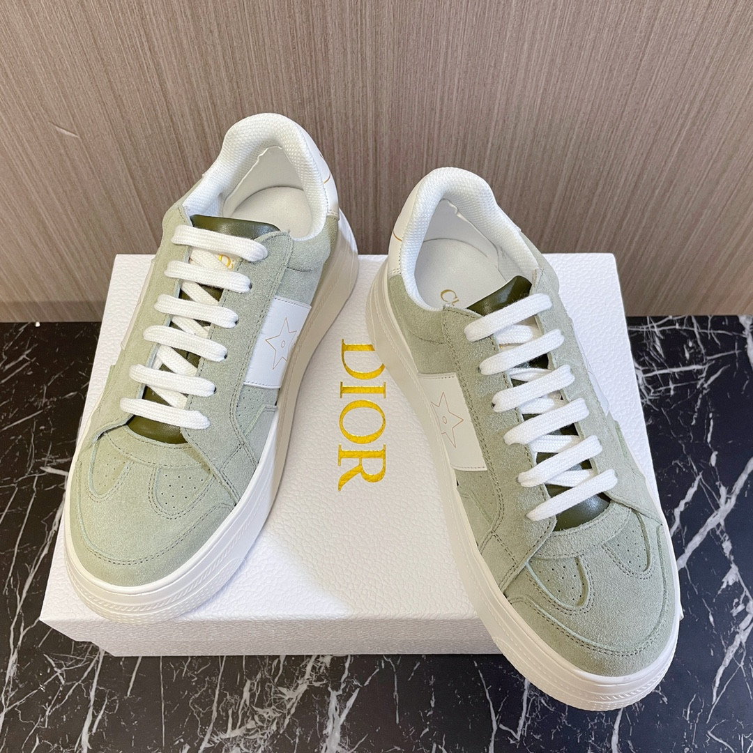UA D*0r Star Platform Sneaker