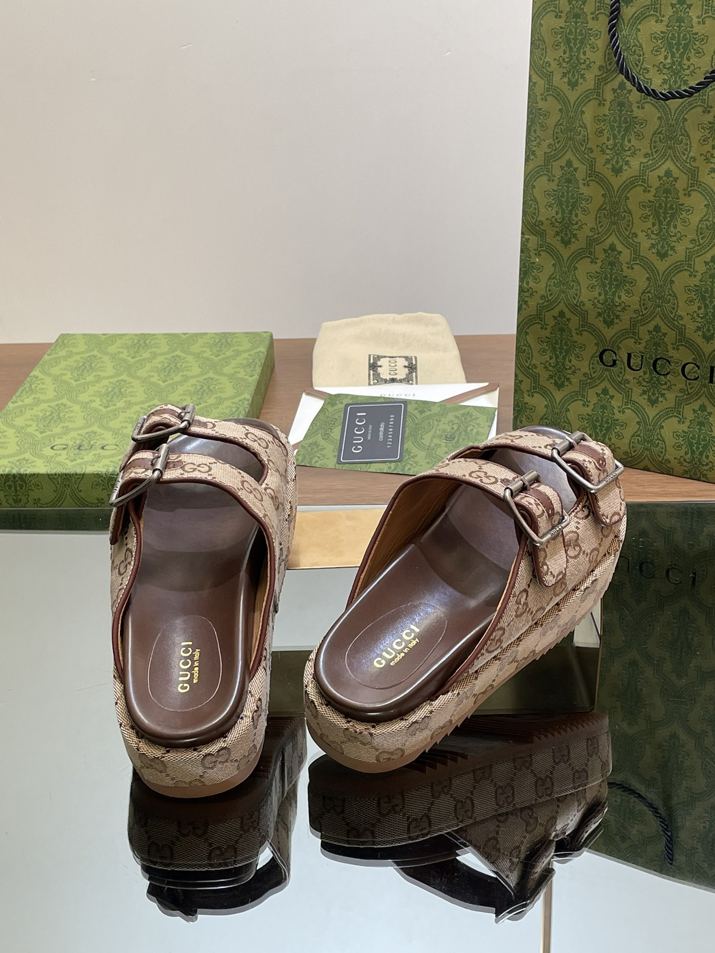 UA G*u*i SANDAL WITH DOUBLE G