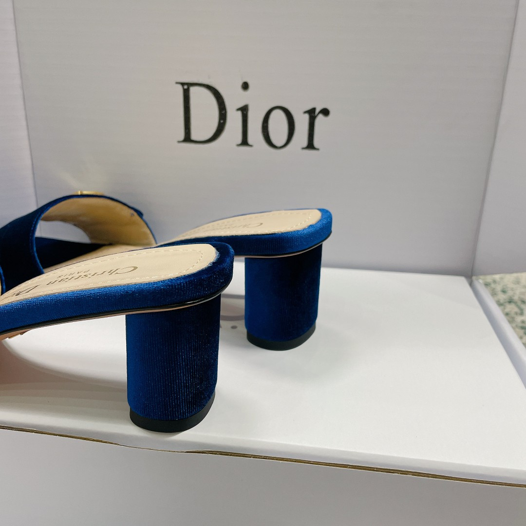 UA D*0r Or C