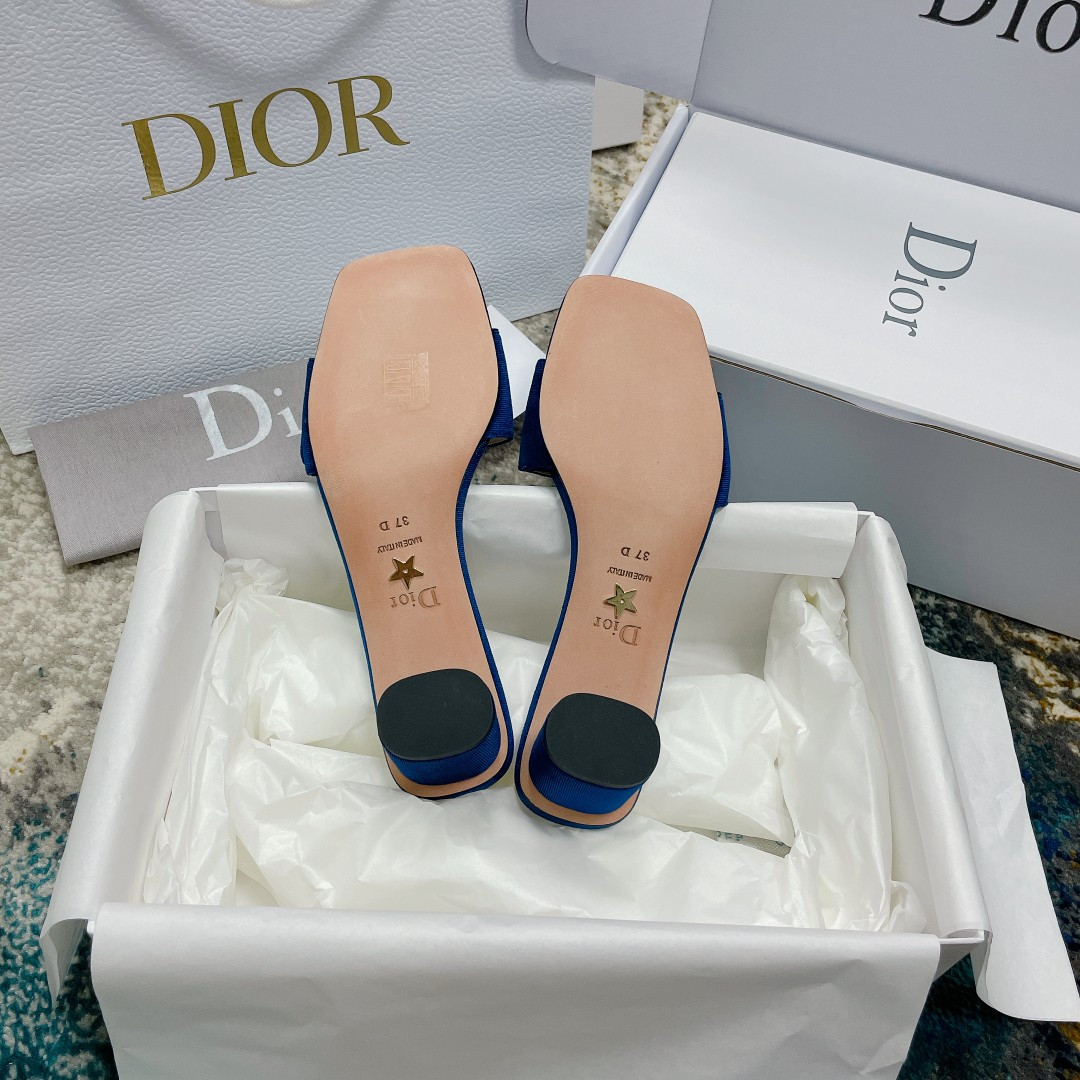UA D*0r Or C