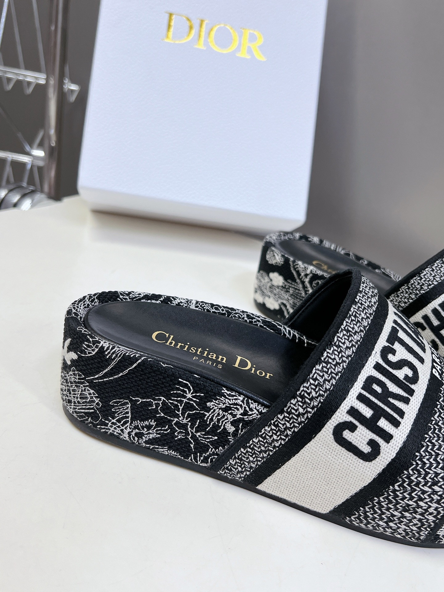UA D*0r Platform Sandals