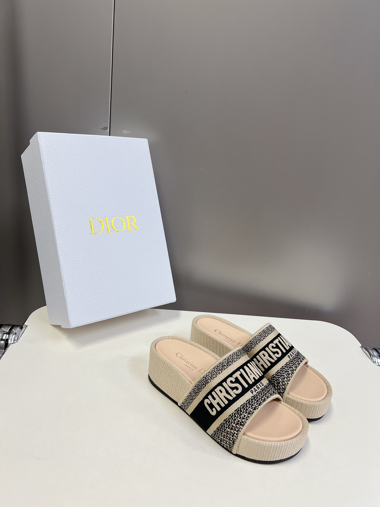 UA D*0r Platform Sandals