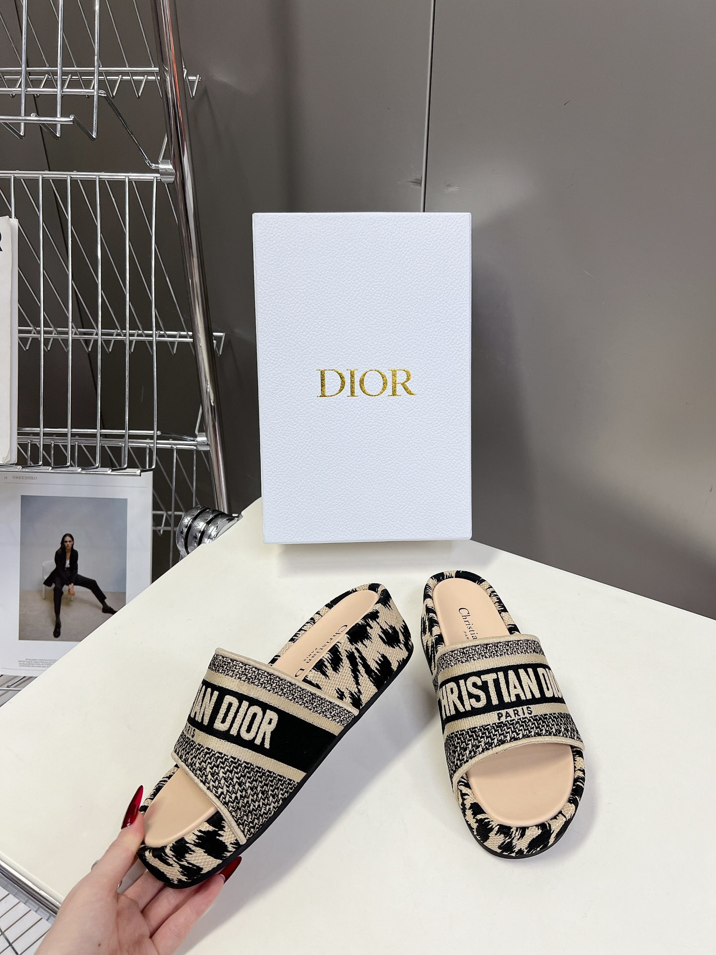 UA D*0r Platform Sandals