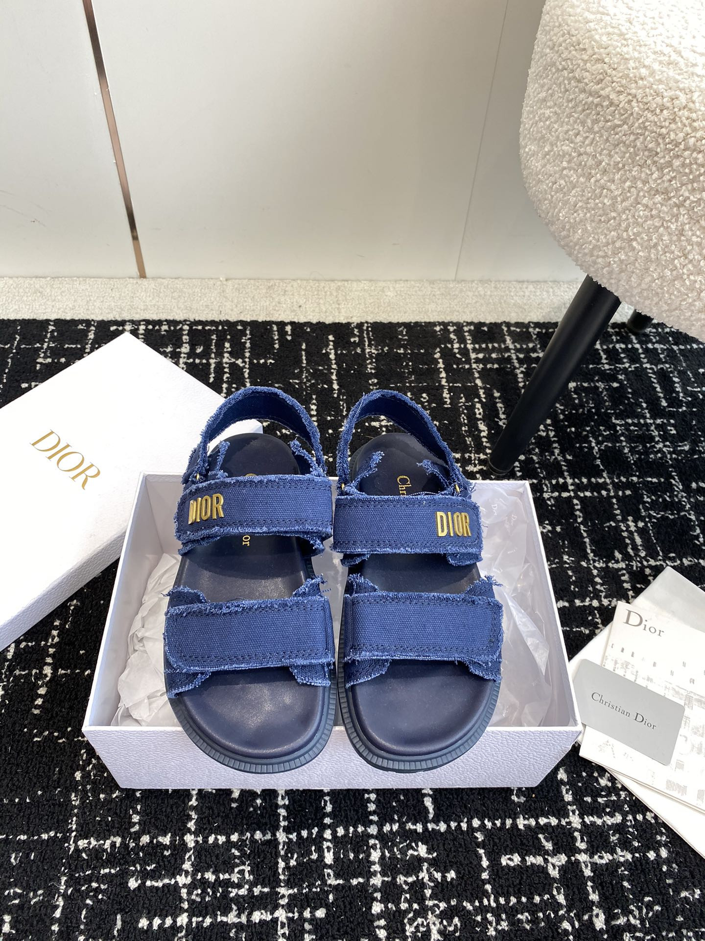 UA D*0ract Sandal