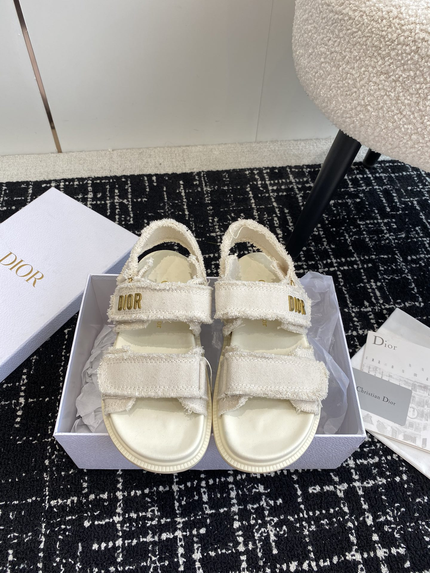 UA D*0ract Sandal