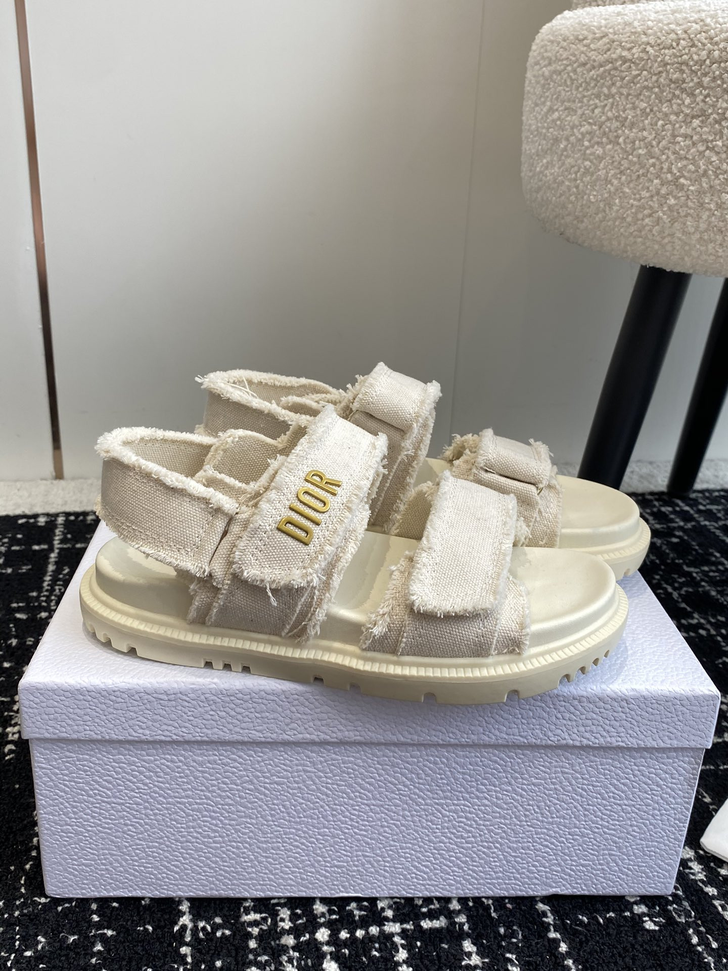 UA D*0ract Sandal