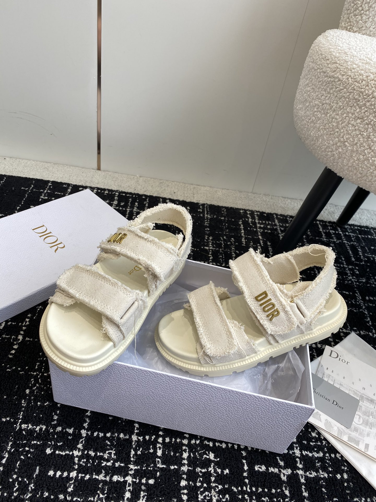 UA D*0ract Sandal