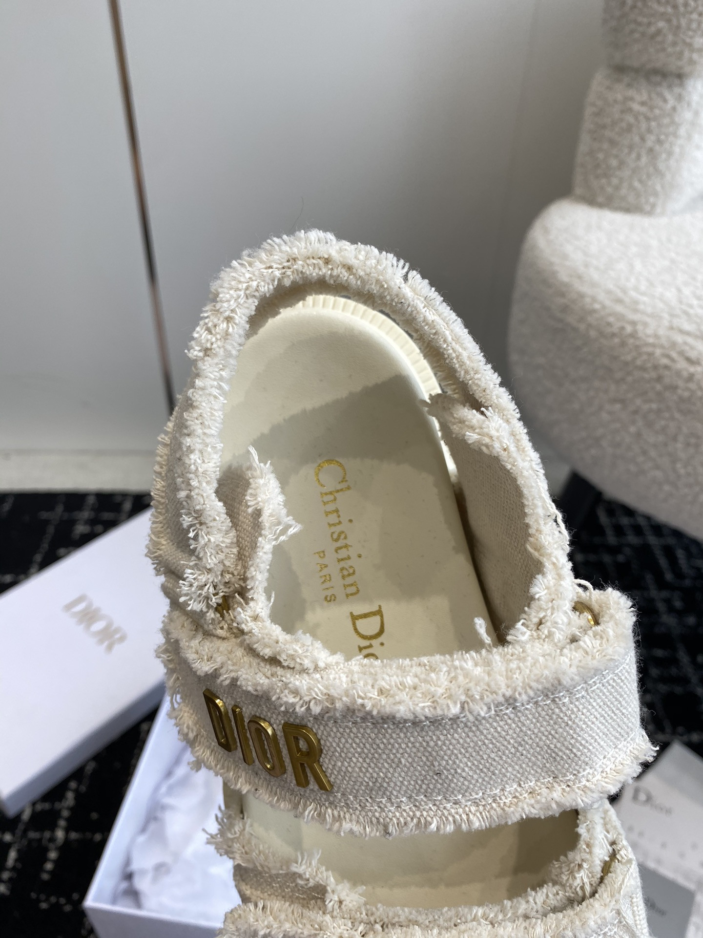 UA D*0ract Sandal