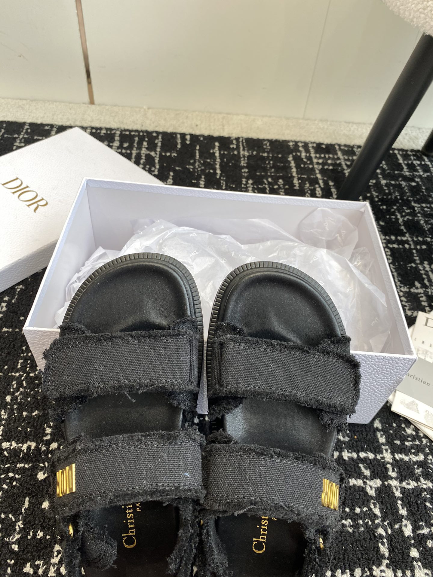 UA D*0ract Sandal