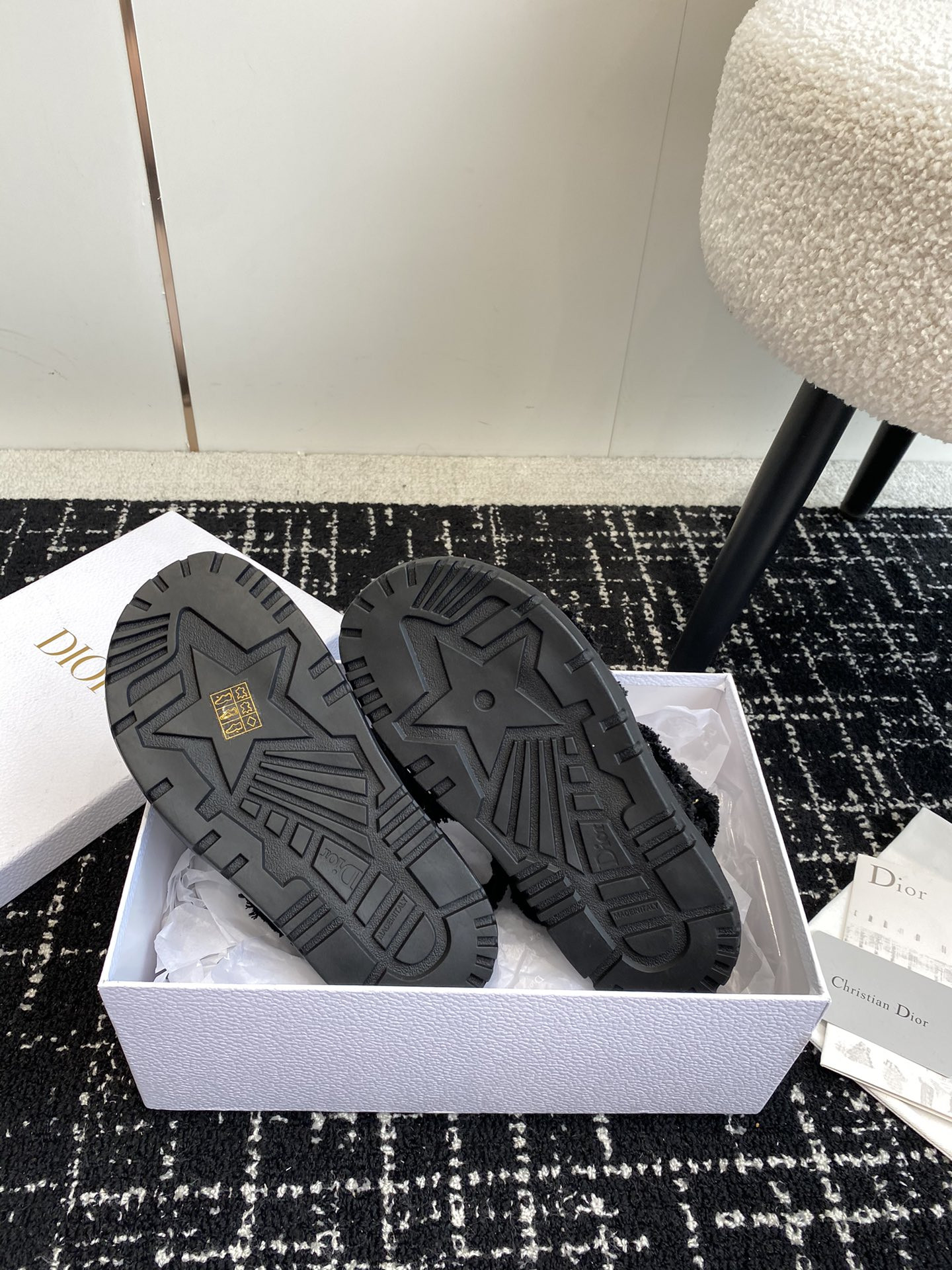 UA D*0ract Sandal