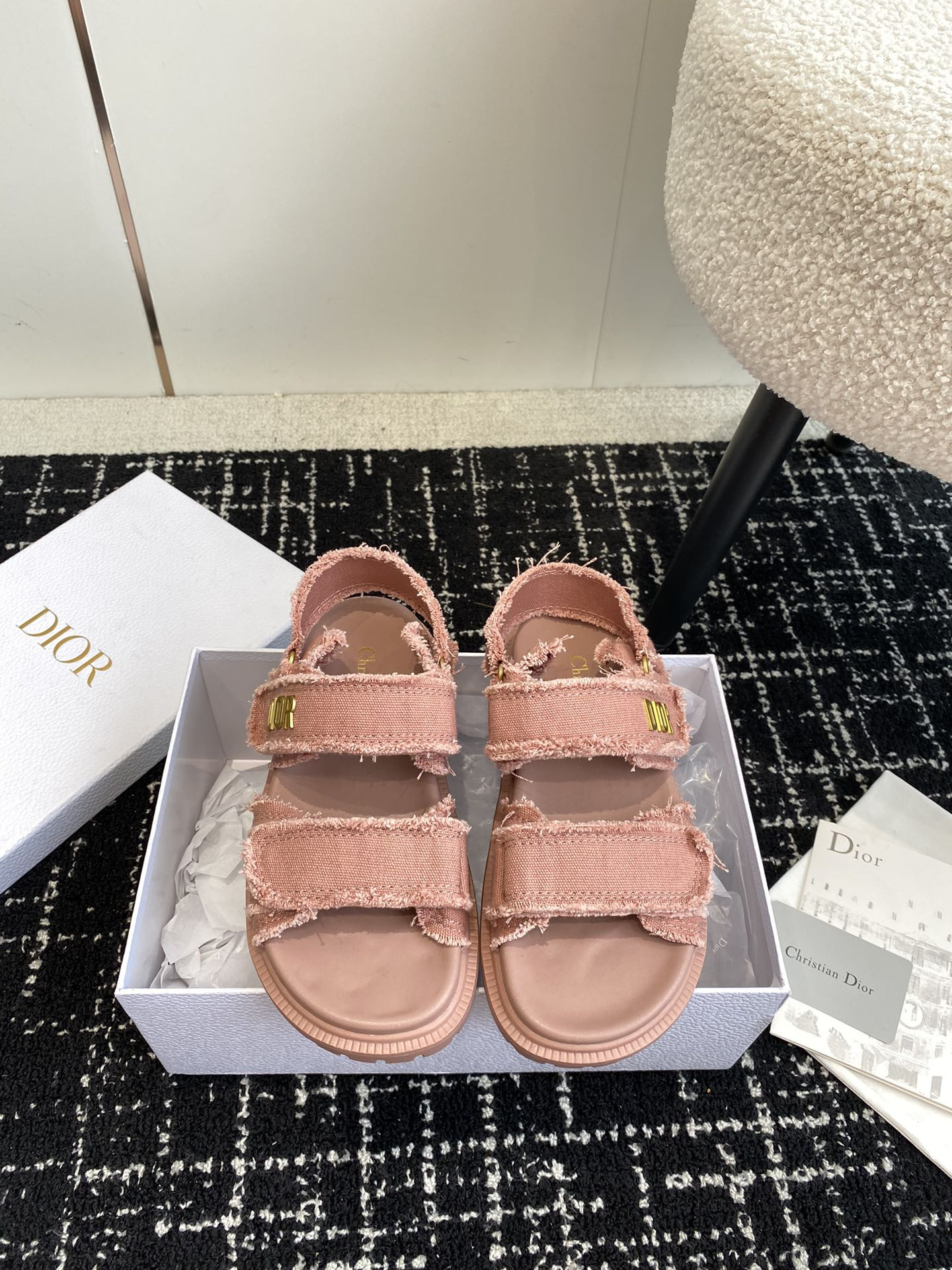 UA D*0ract Sandal