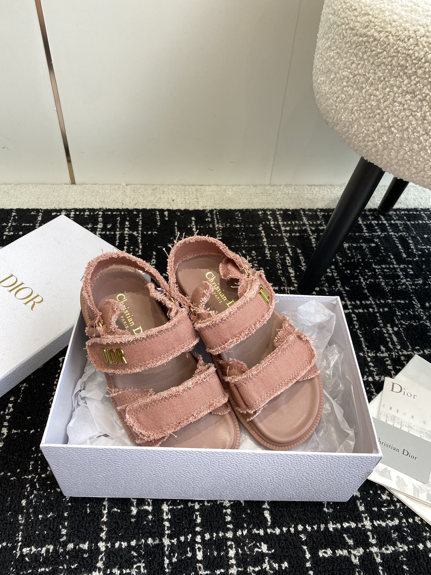 UA D*0ract Sandal