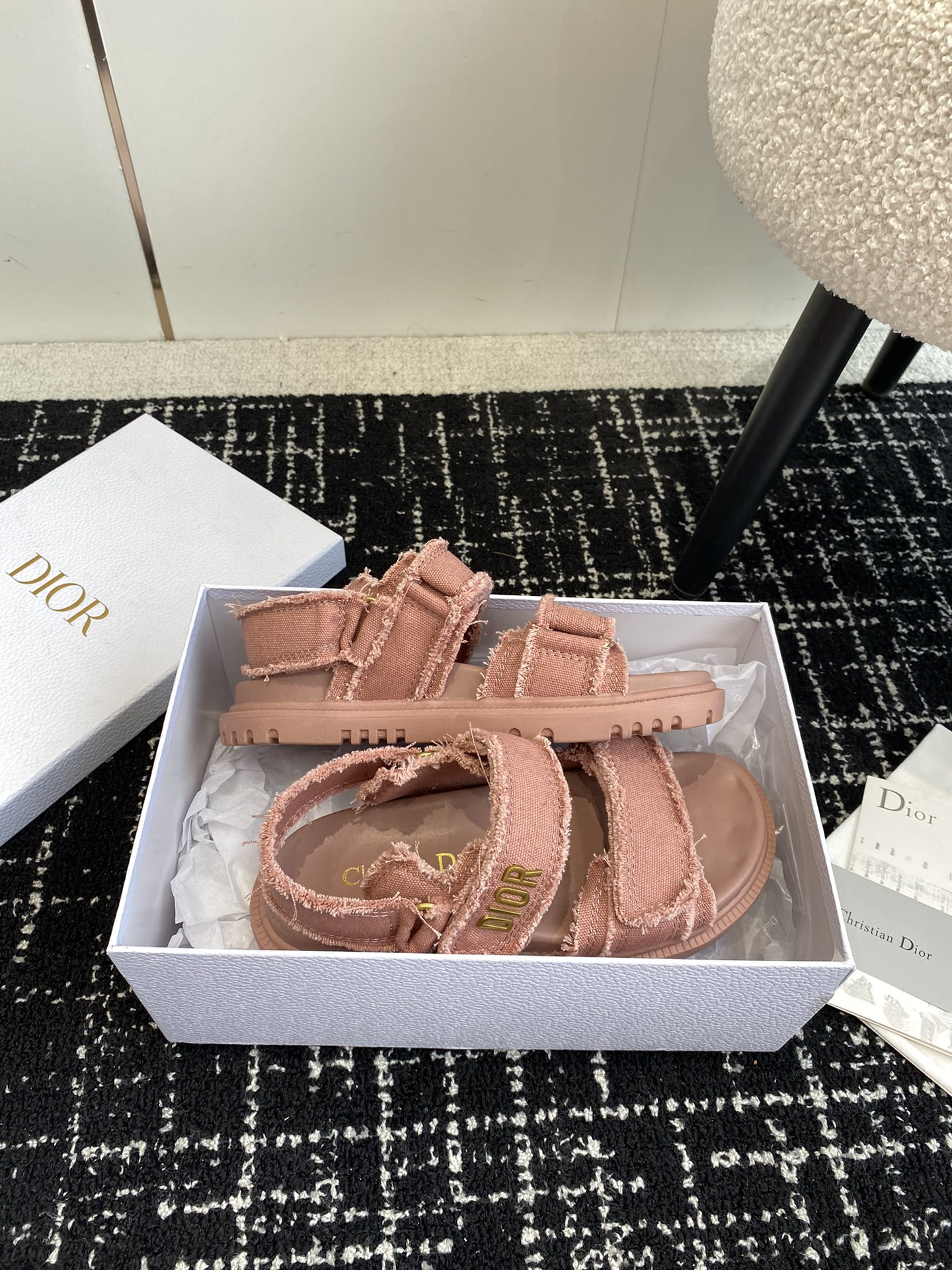 UA D*0ract Sandal