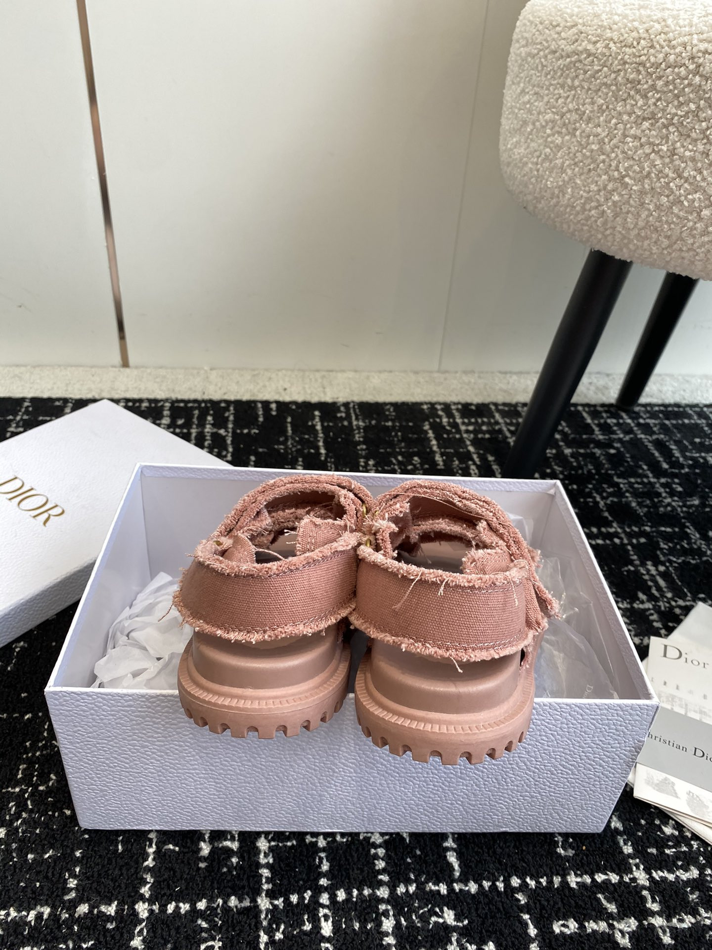 UA D*0ract Sandal