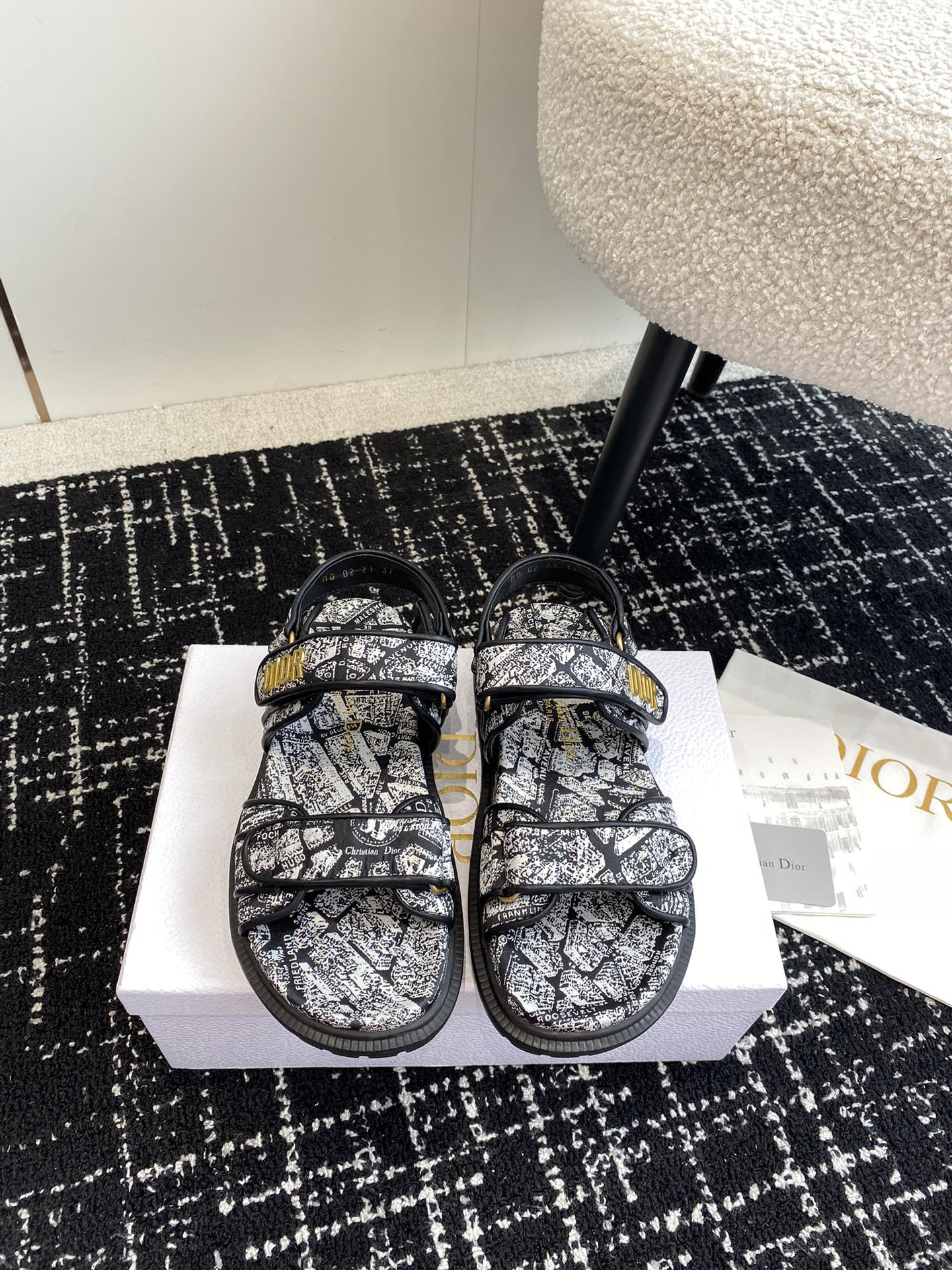 UA D*0ract Sandal