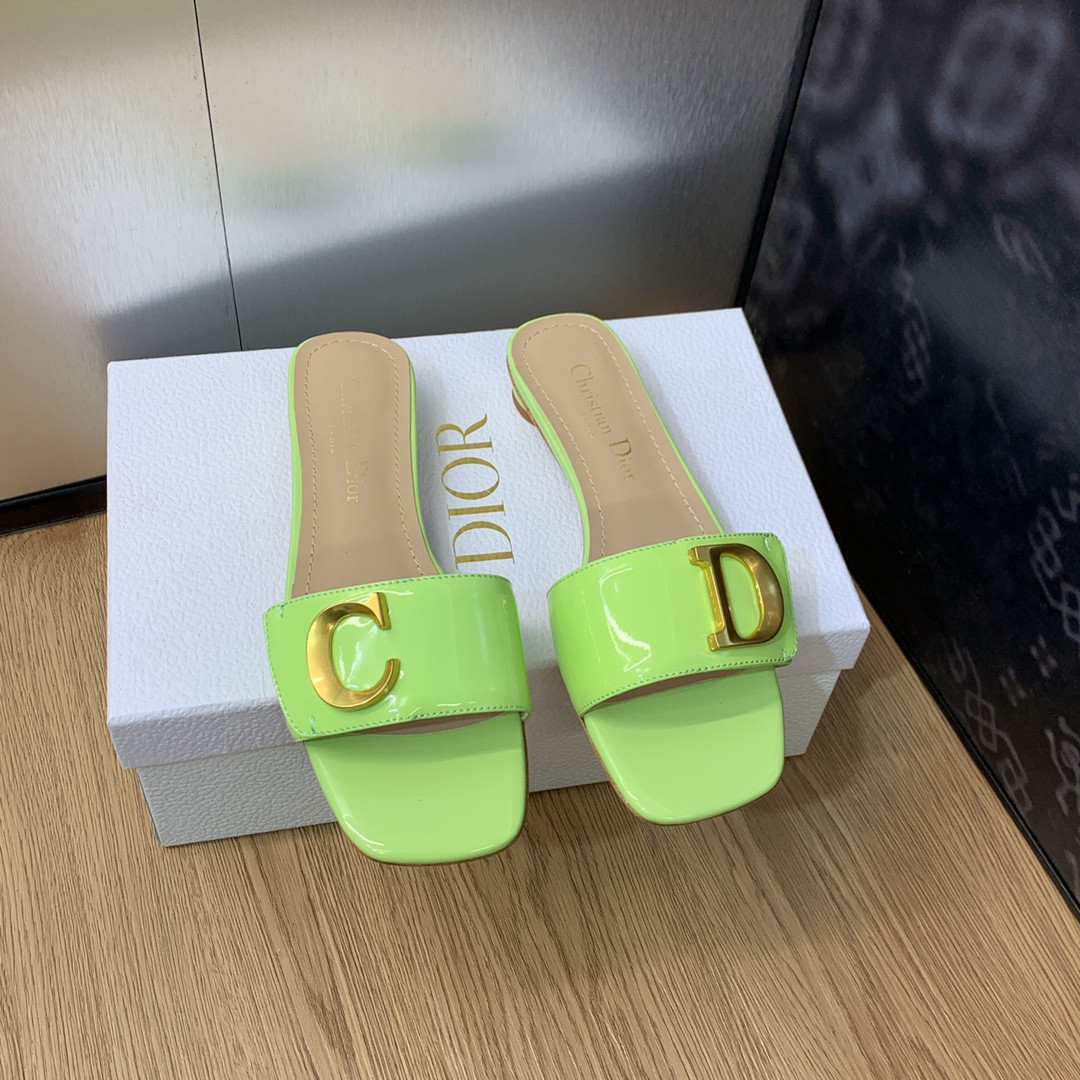 UA D*0r Or C