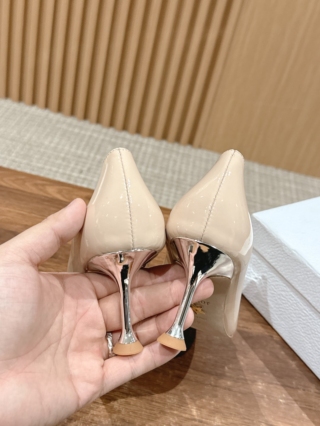 UA Ch**an D*0r La Parusienne Pump