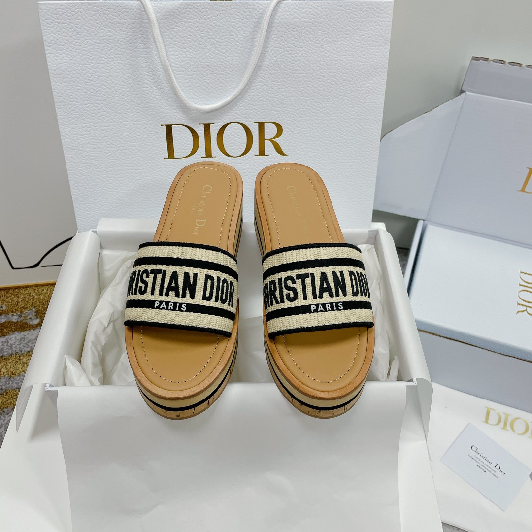 UA D*0riviera Dway Platform Slide