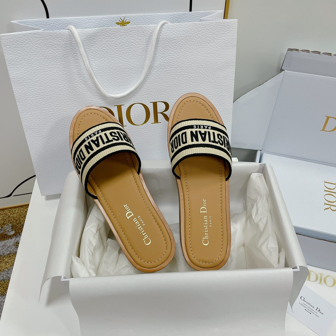 UA D*0riviera Dway Platform Slide
