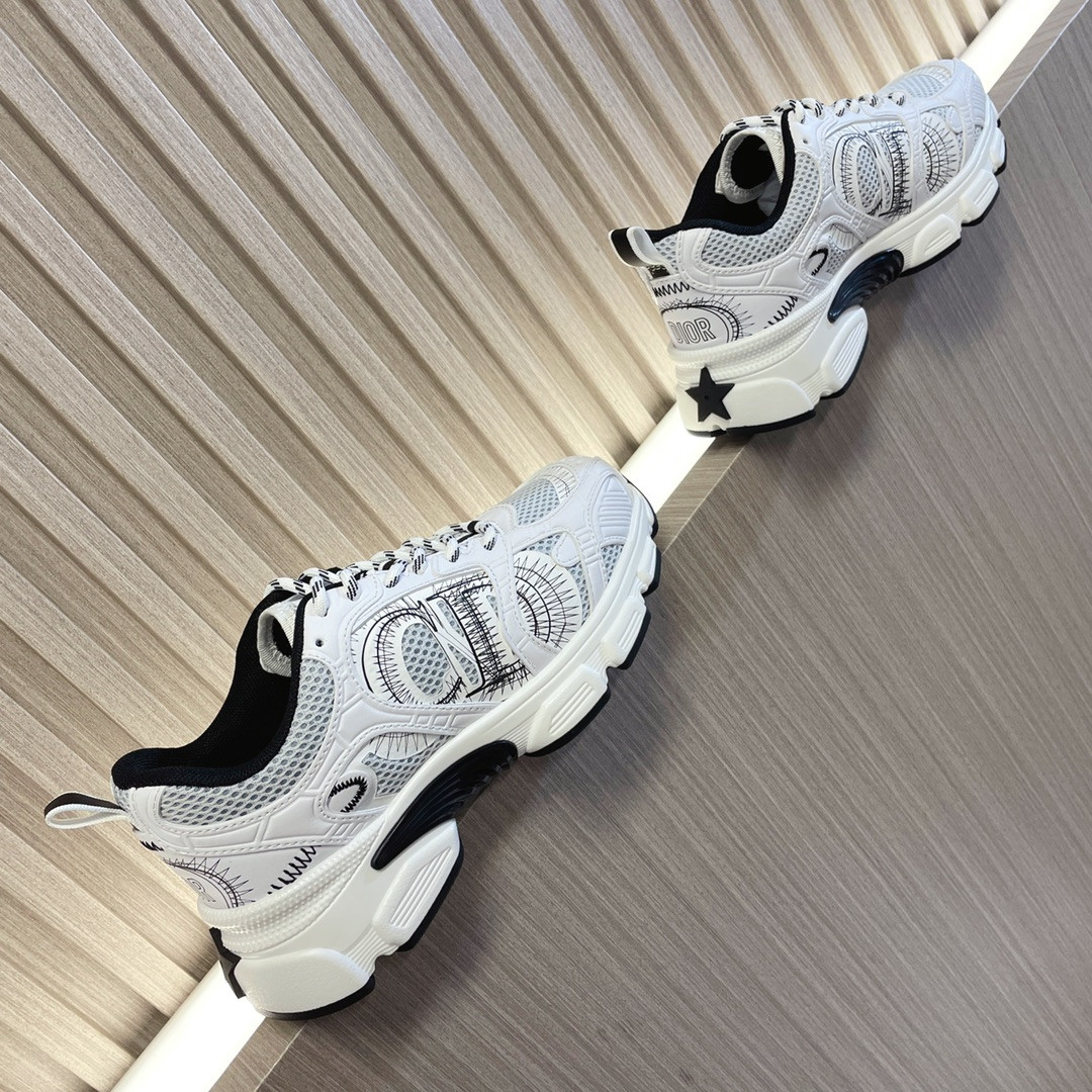 UA D*0r Chrono Sneaker White and Black Mesh