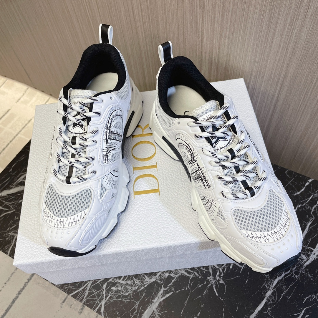 UA D*0r Chrono Sneaker White and Black Mesh