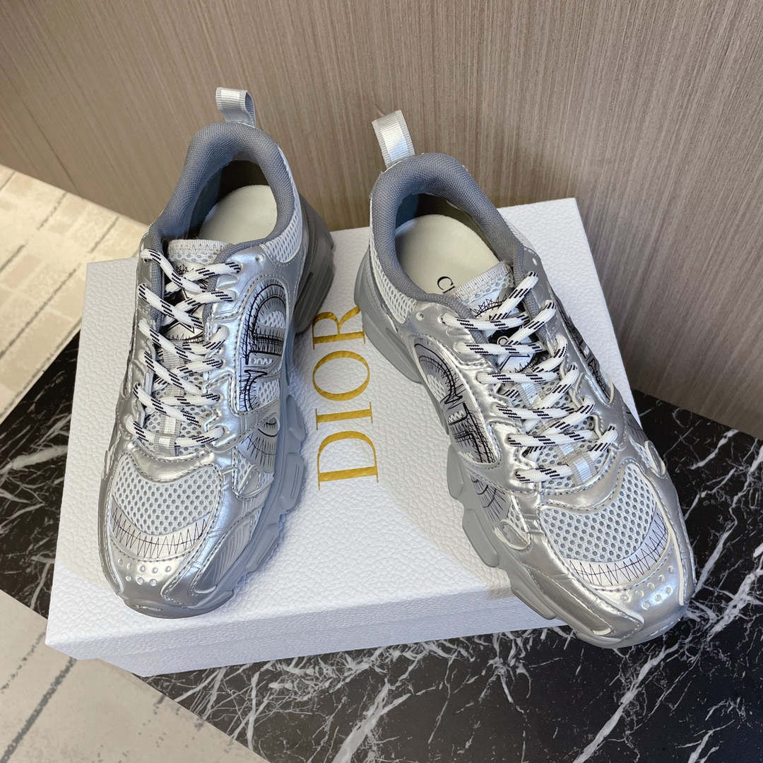 UA D*0r Chrono Sneaker Gray Mesh with Silver-Tone