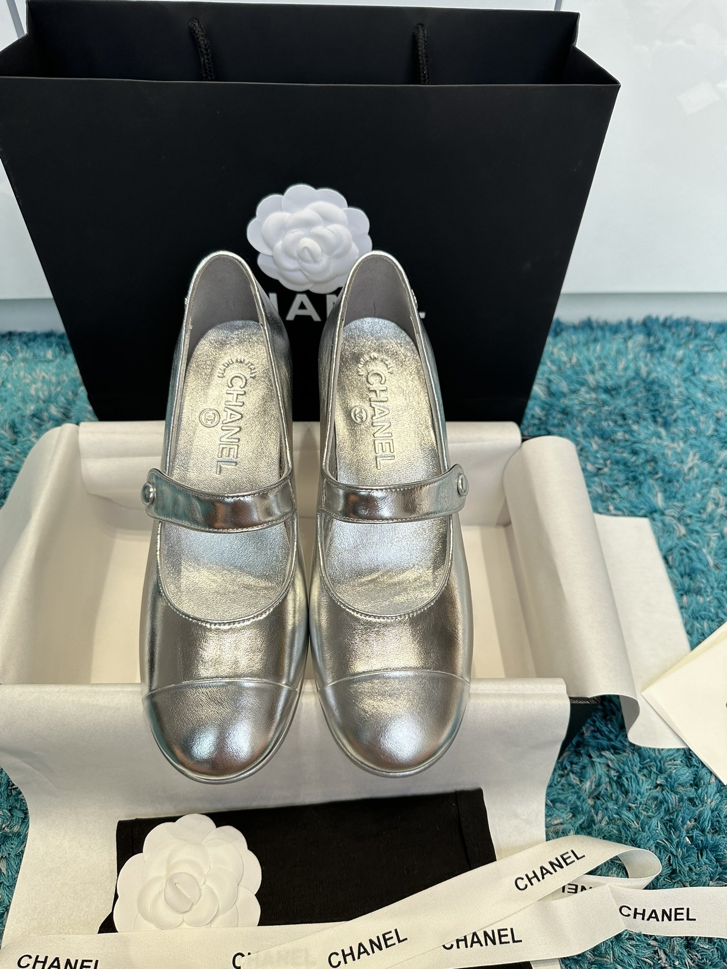 UA Ch*el MARY JANES Pump