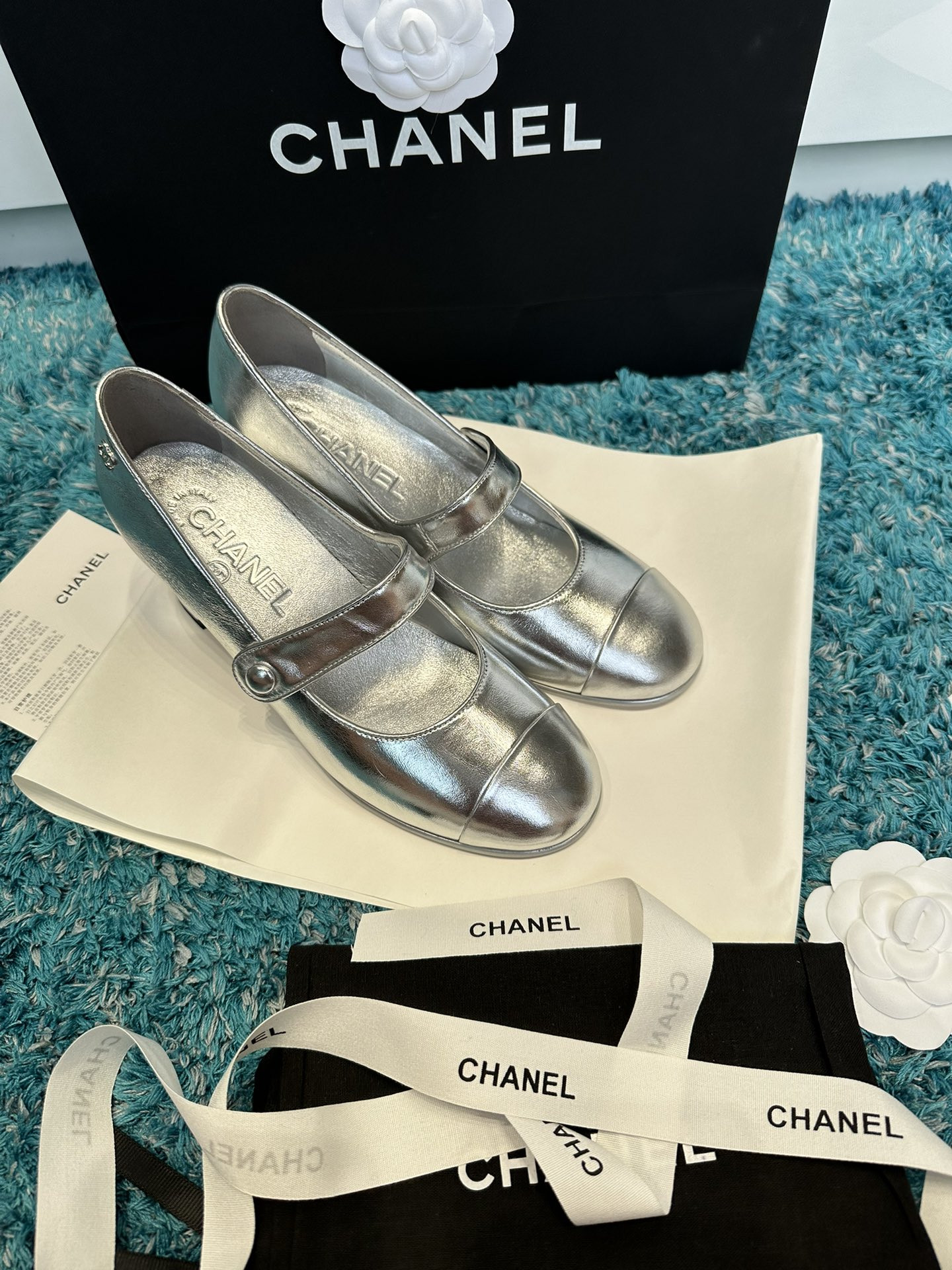 UA Ch*el MARY JANES Pump