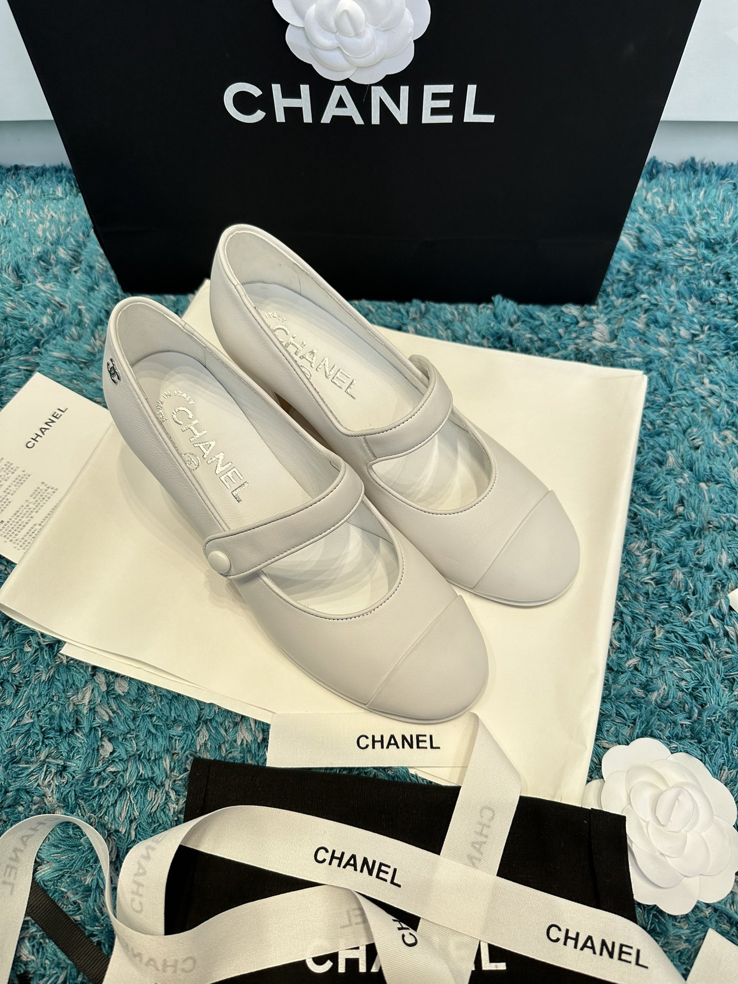 UA Ch*el MARY JANES Pump