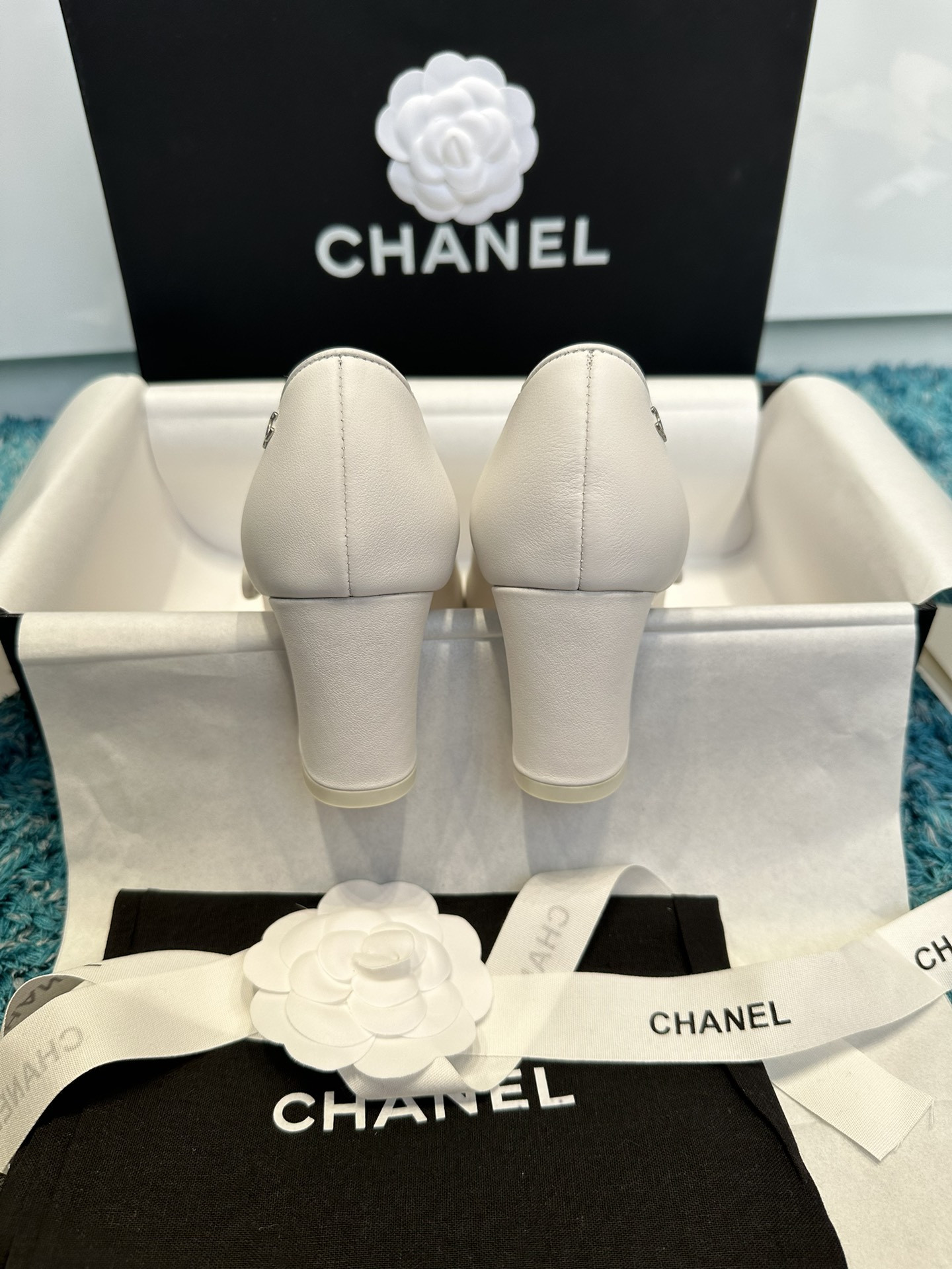UA Ch*el MARY JANES Pump