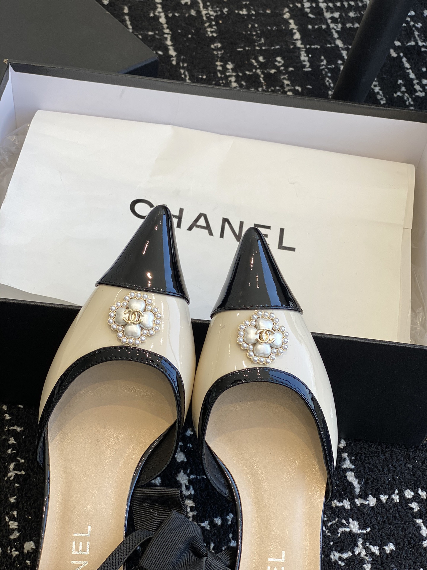 UA Ch*el SLINGBACKS