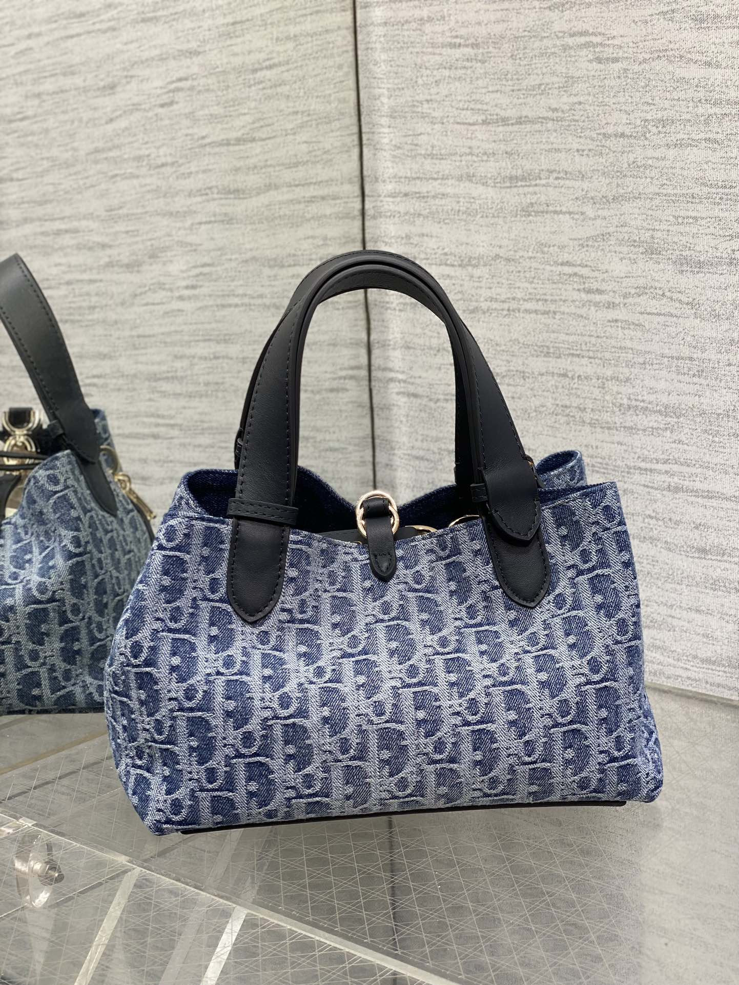 Small D*0r Toujours Bag Blue Denim D*0r Oblique Jacquard 23 x15 x15cm
