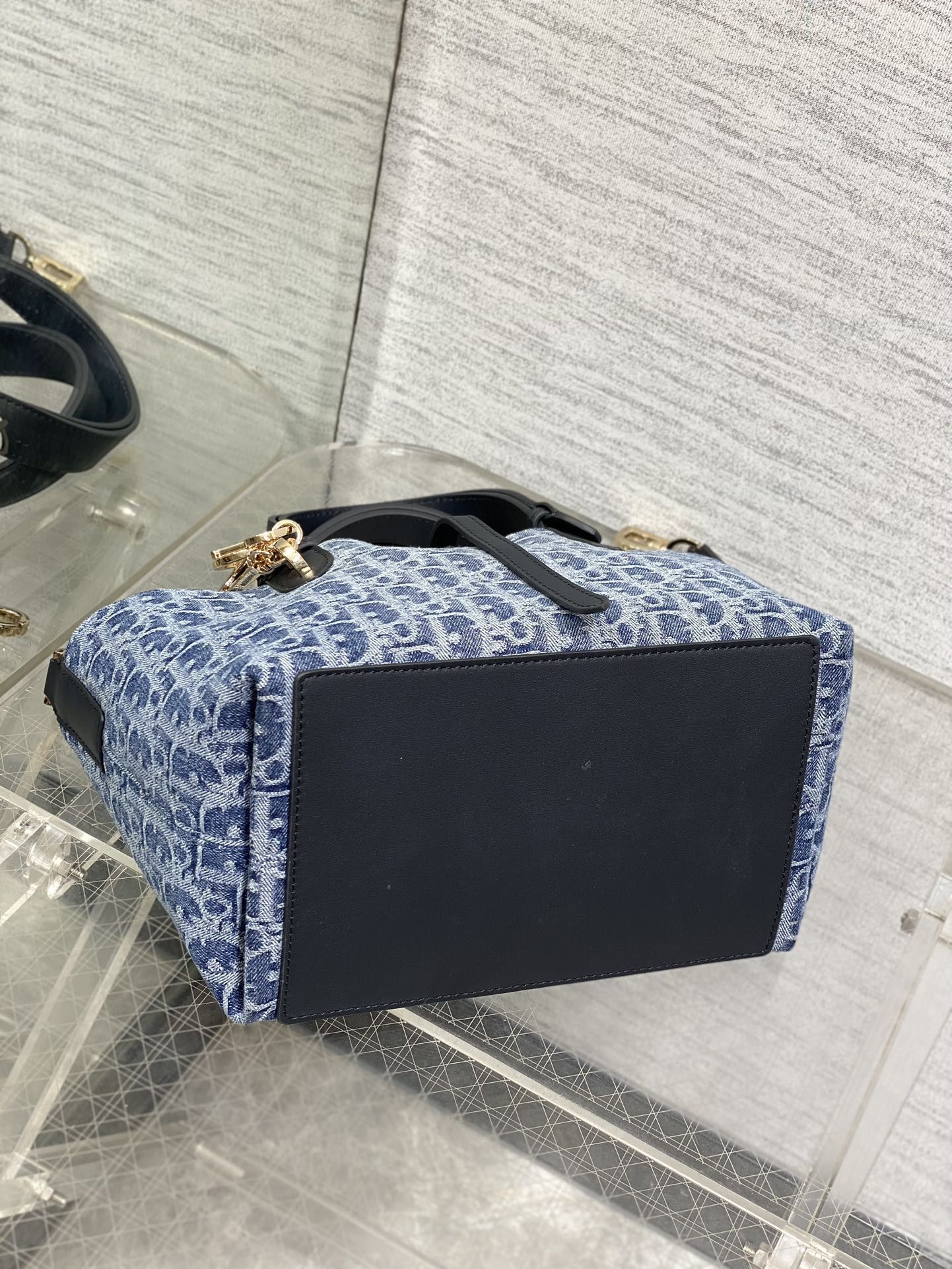 Small D*0r Toujours Bag Blue Denim D*0r Oblique Jacquard 23 x15 x15cm