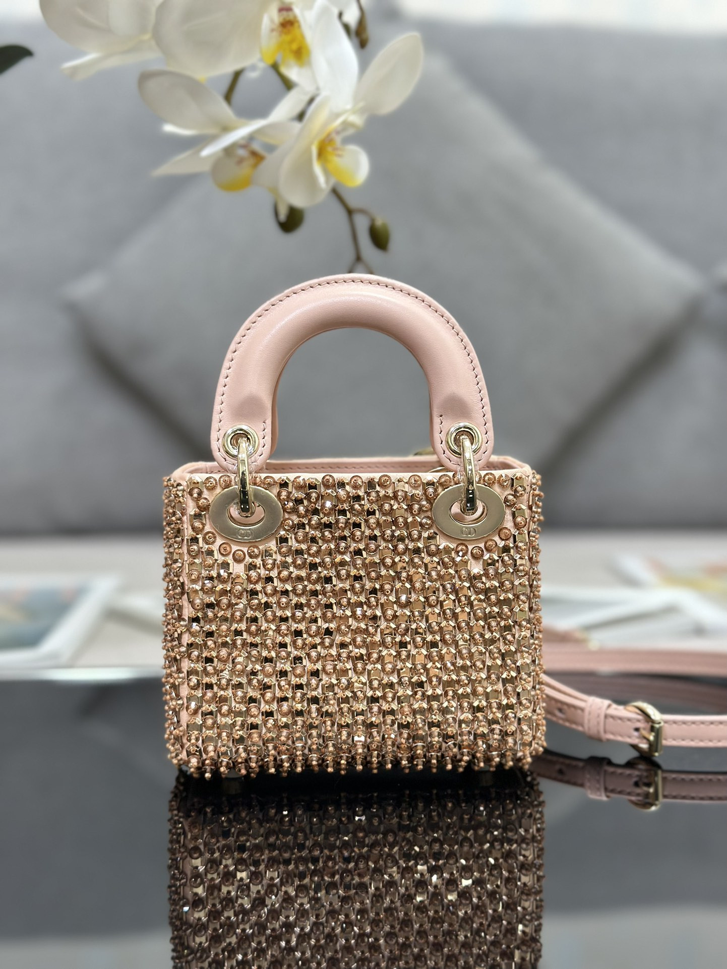 Lady D*0r Ultra-Mini Embroidered Micro-Beads 12 x 10.2 x 5 cm