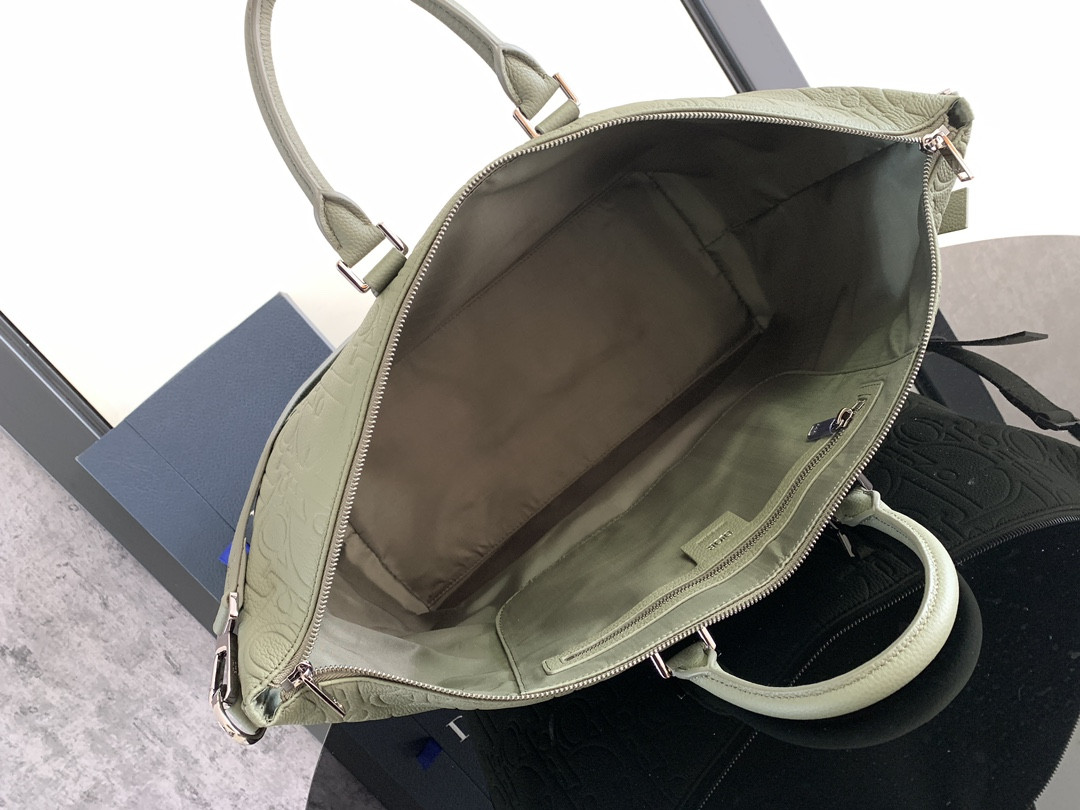 D*0r Weekender 40 Khaki D*0r Gravity Leather and Khaki Grained Calfskin 57.5 x 34.5 x 22 cm
