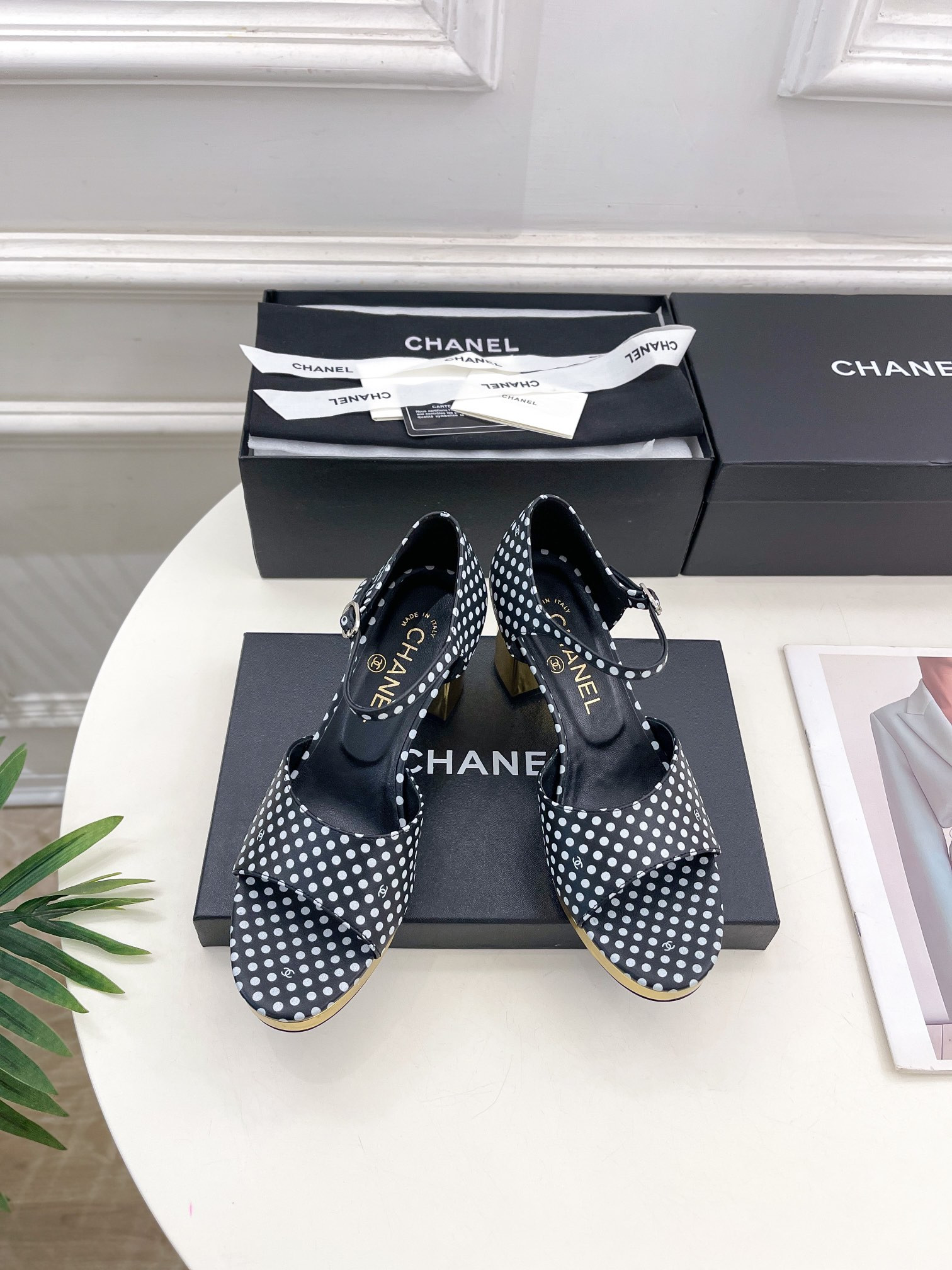 UA Ch*el HEELED SANDALS