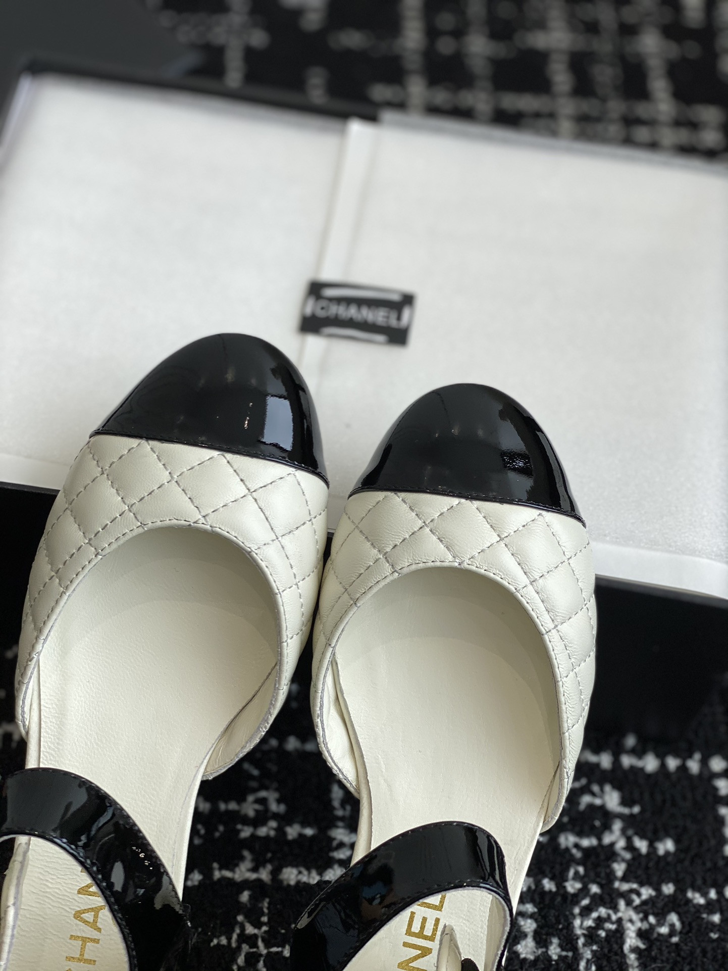 UA Ch*el MARY JANES