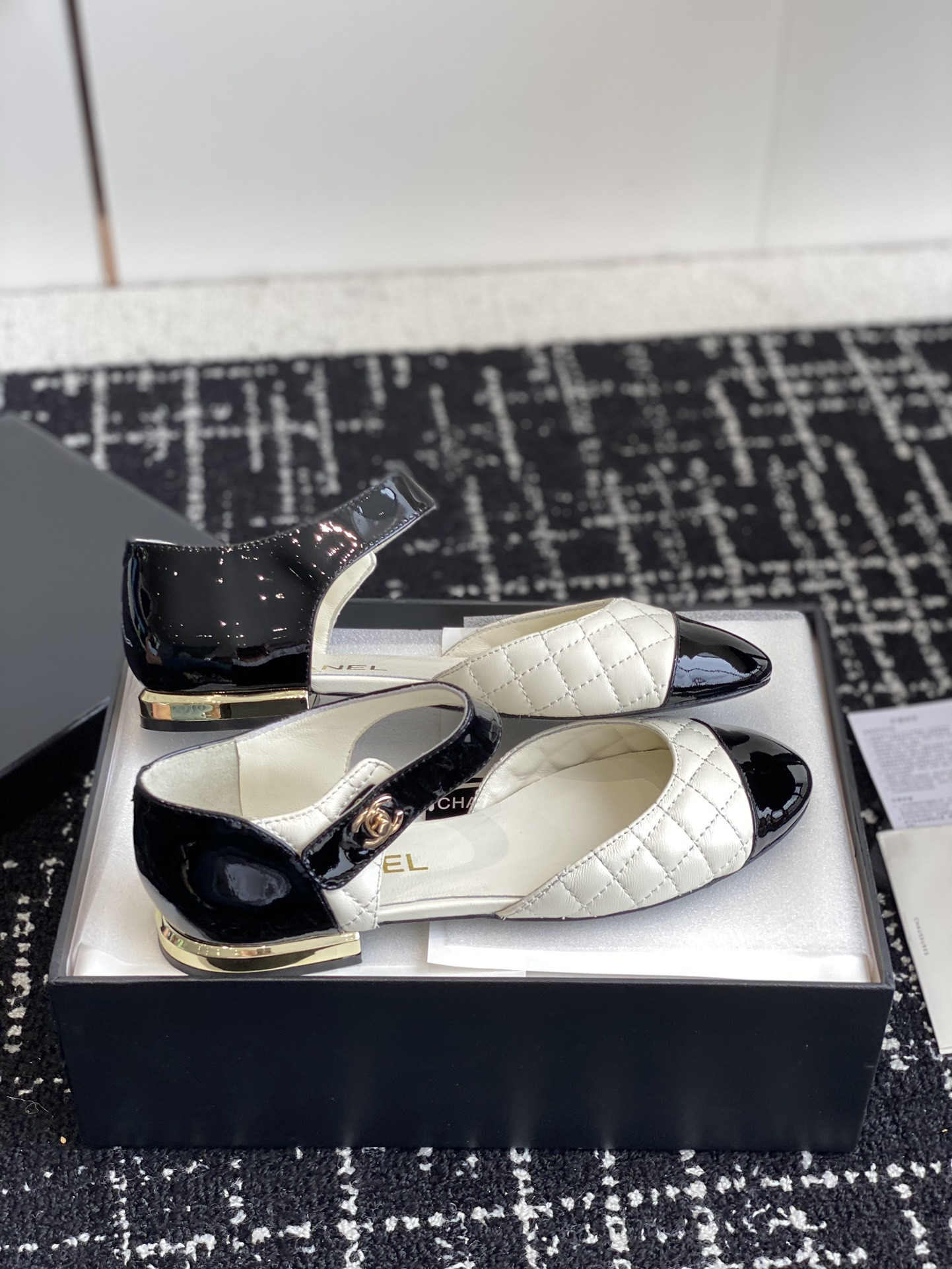 UA Ch*el MARY JANES